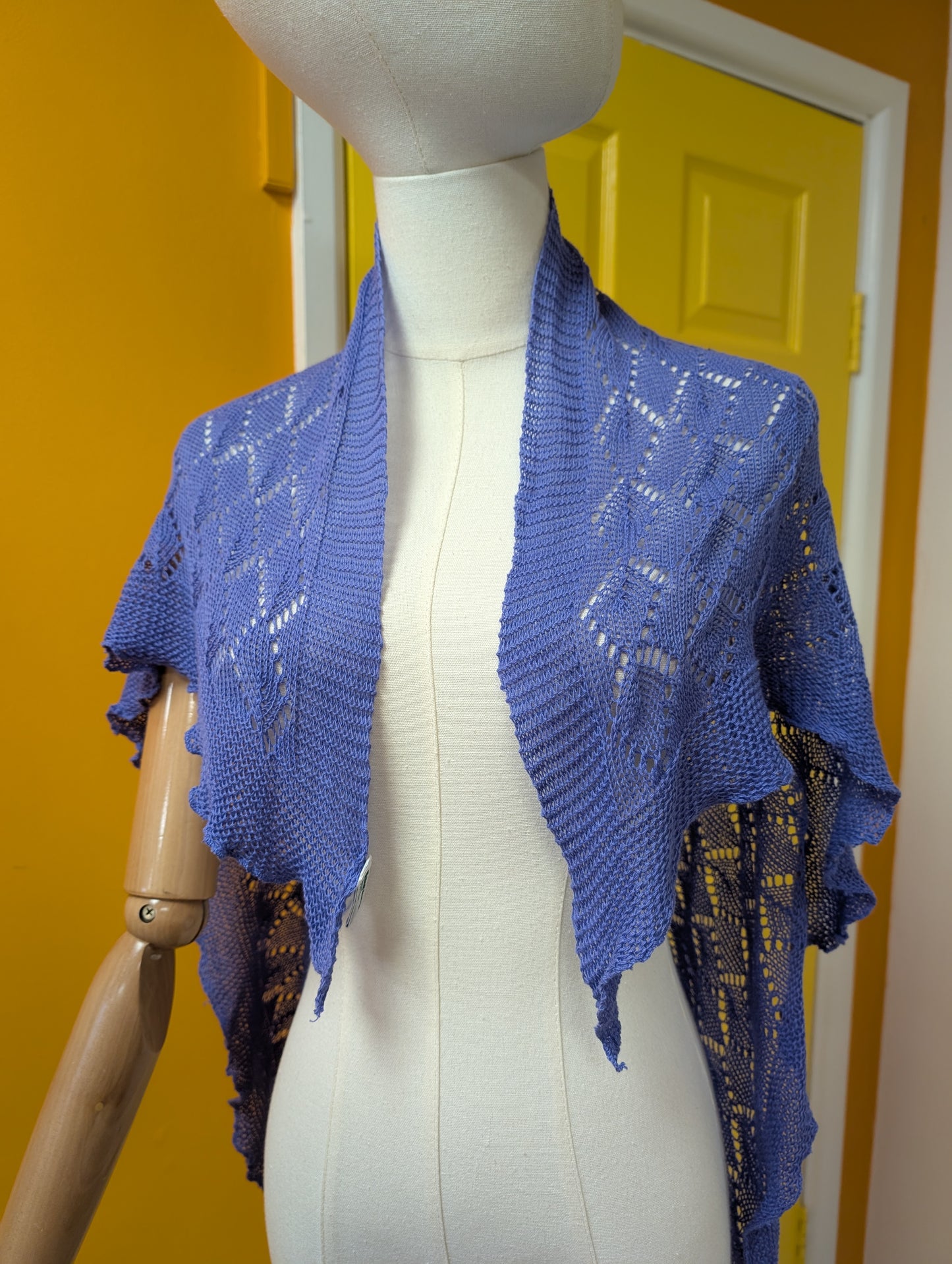 80s/90s Laura Ashley lilac/purple cotton shawl/scarf