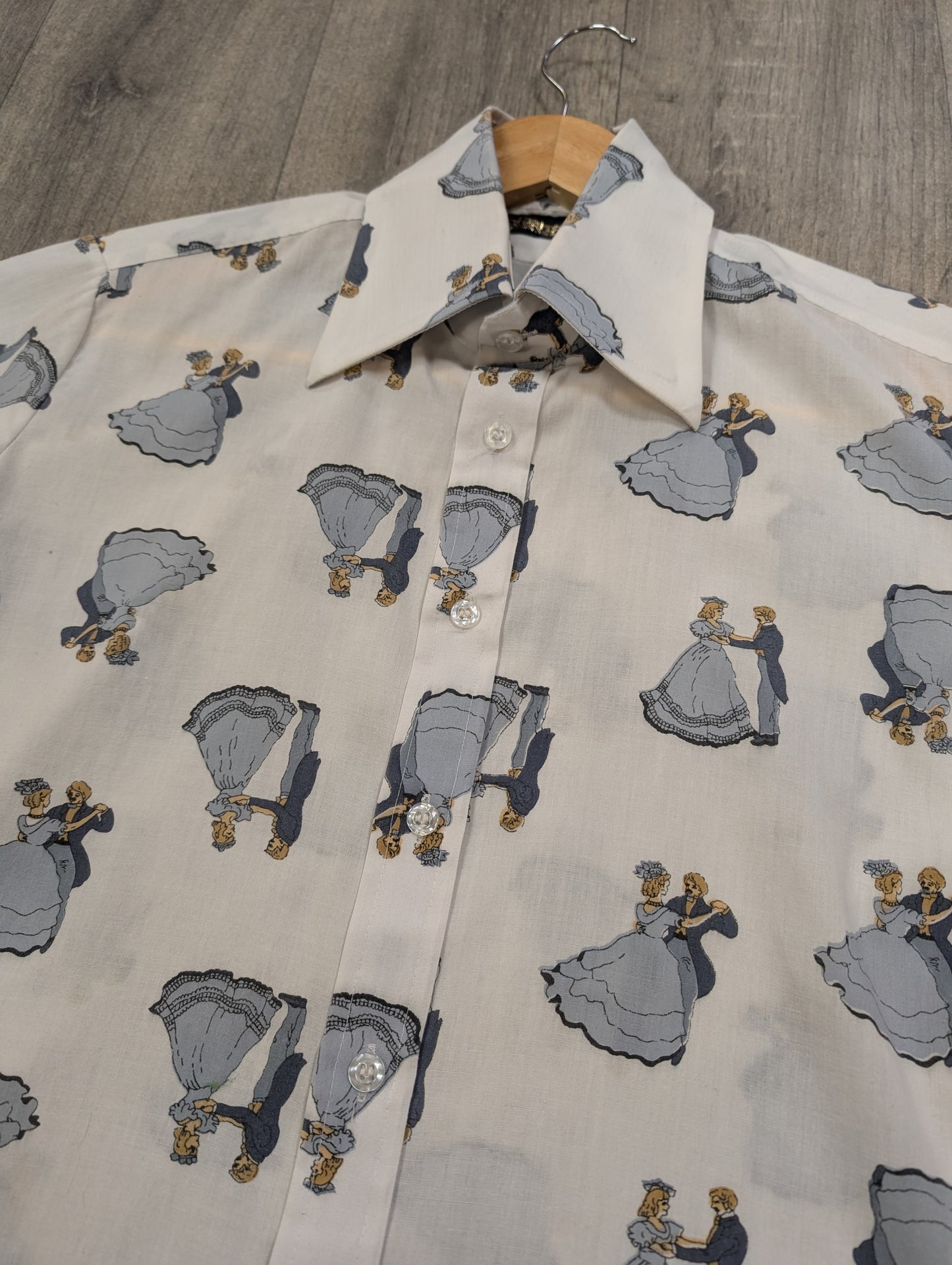 1970s Dickens novelty print dagger collar shirt