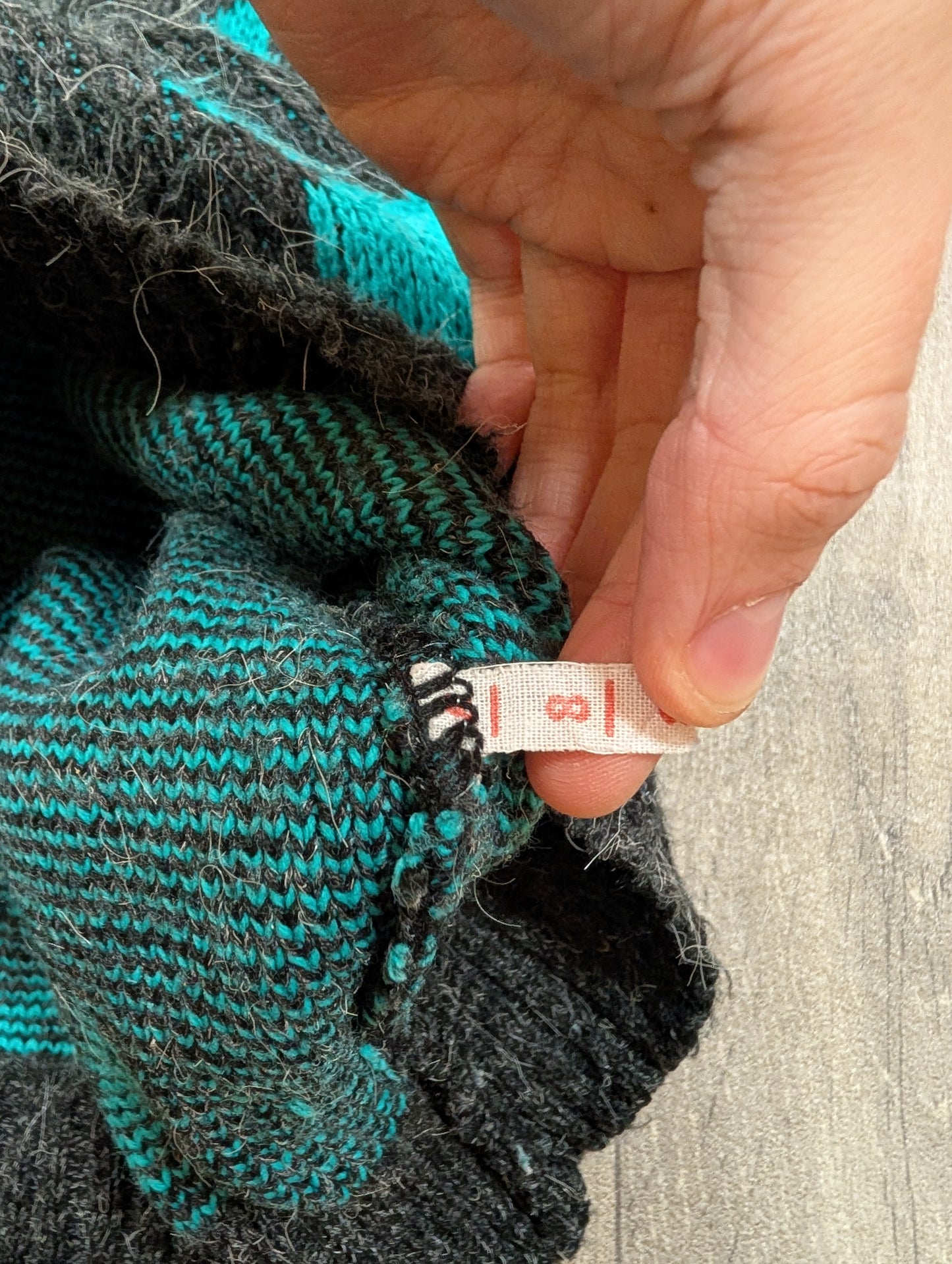 1980s rabbit jumper - S/M