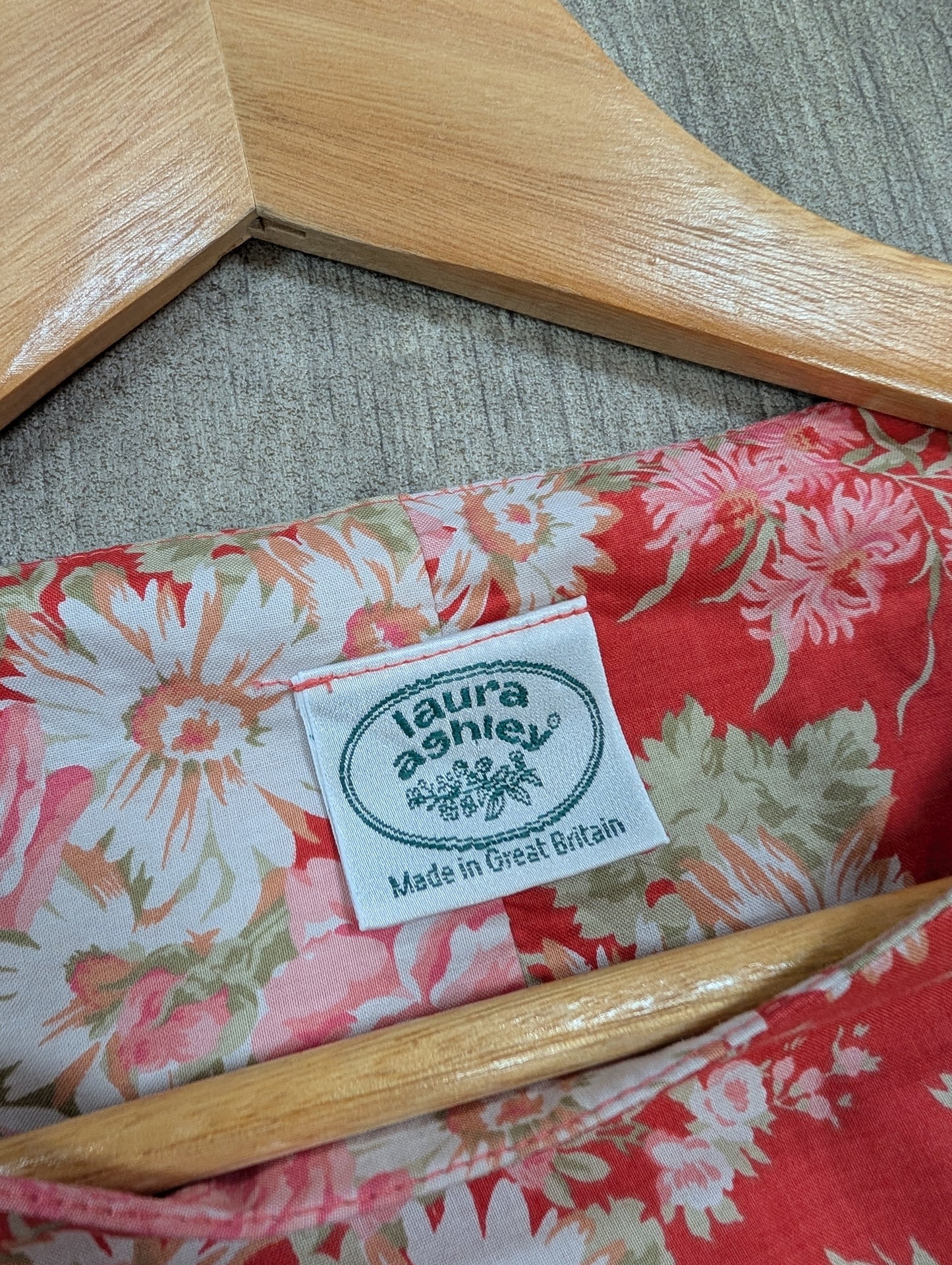 1980s Laura Ashley floral dress with side buttons - S/10