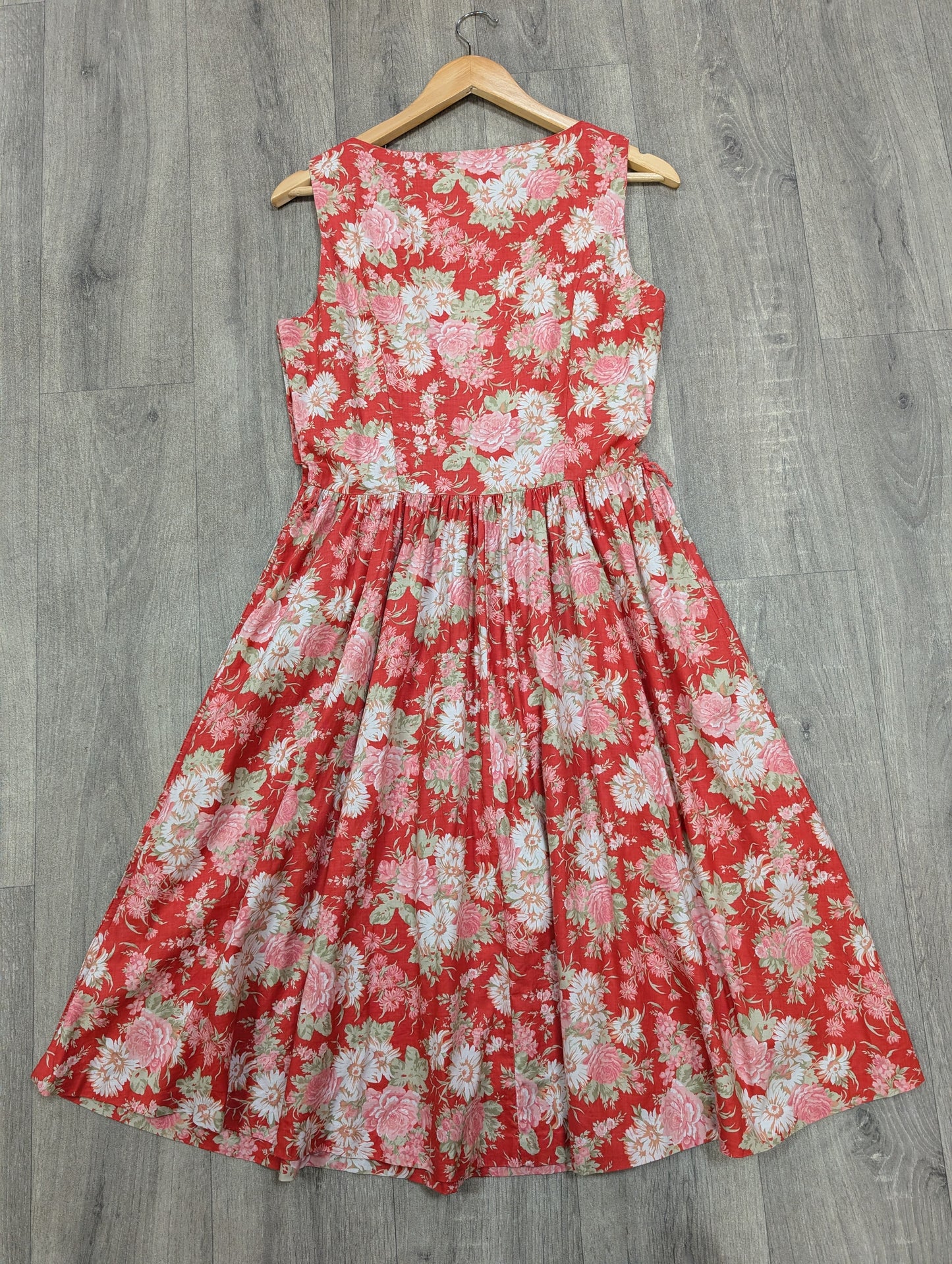 1980s Laura Ashley floral dress with side buttons - S/10