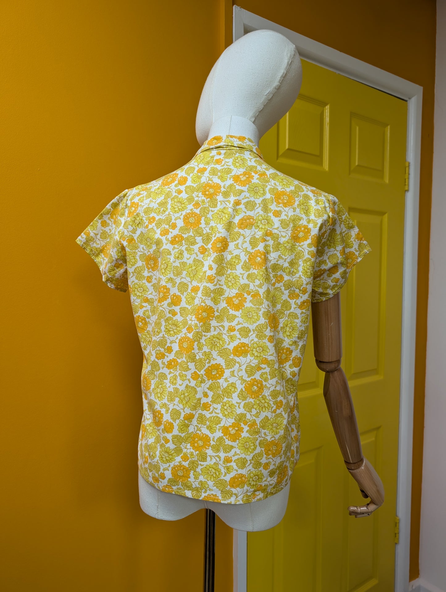 1960s orange/yellow floral shirt - S/M/10/12