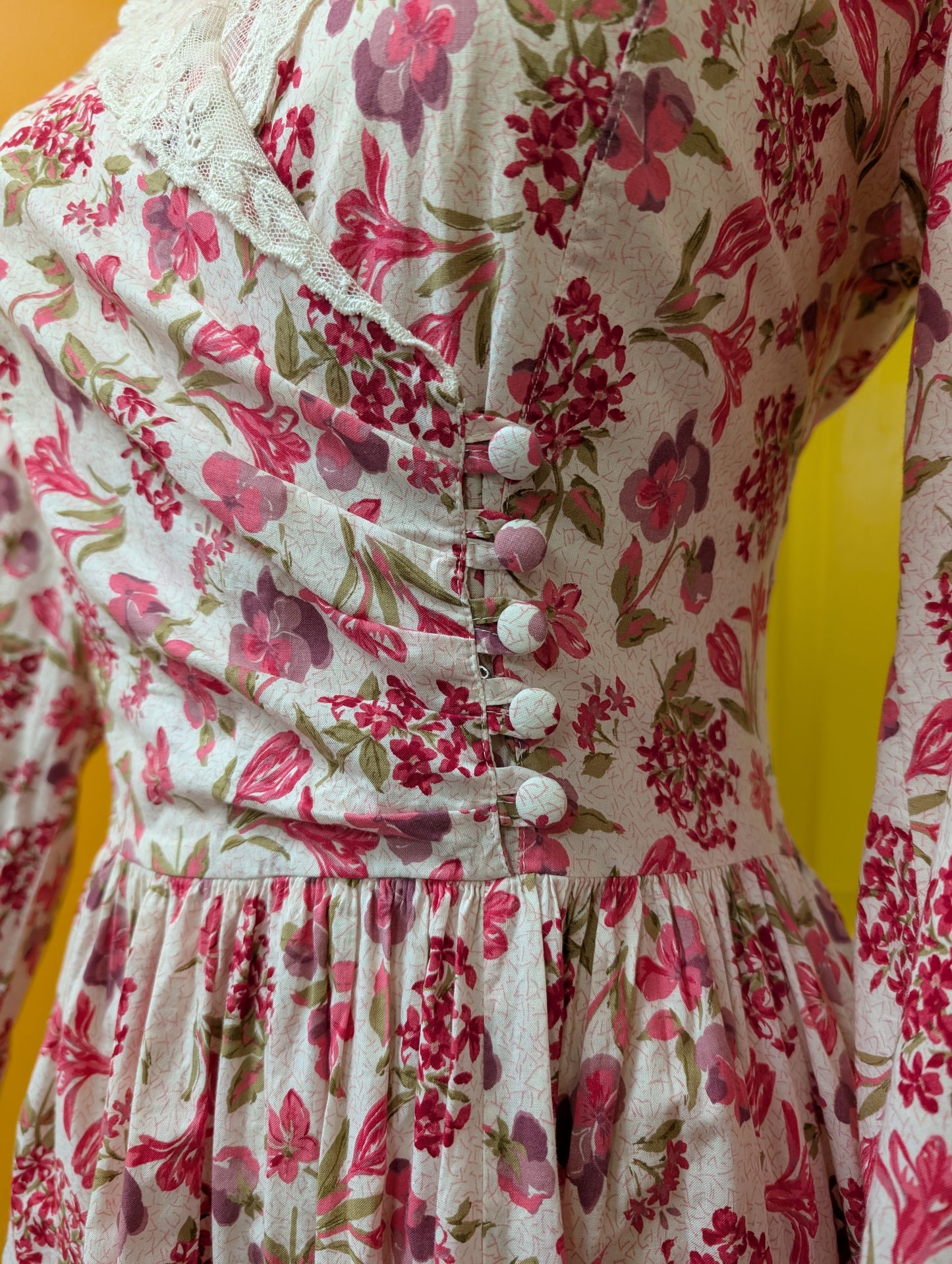 1980s Laura Ashley pink floral lace collar dress