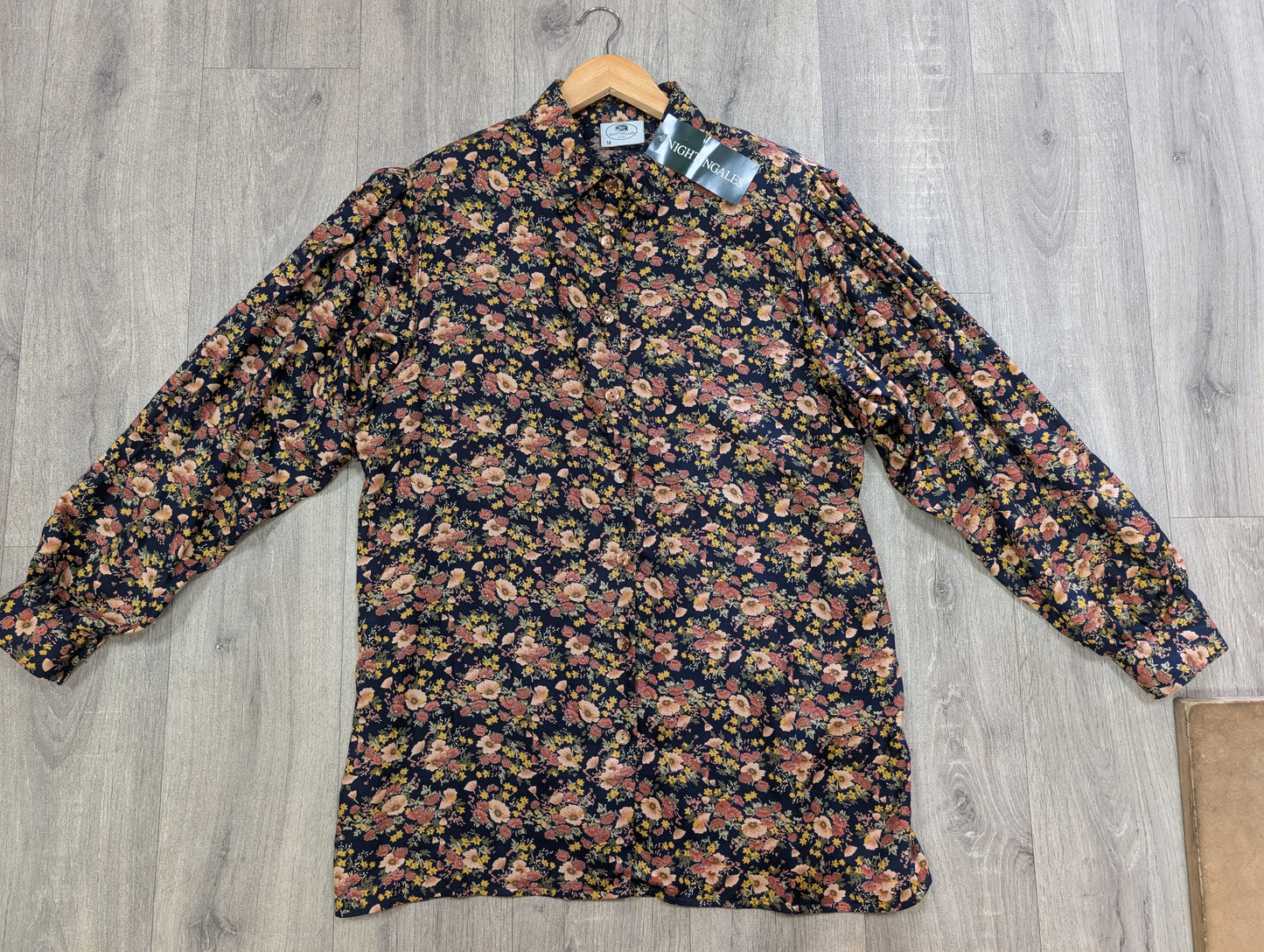 Deadstock 1980s Nightingales autumnal floral shirt - M/L