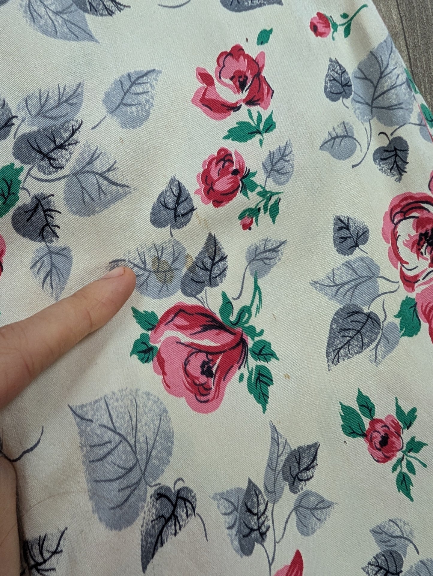 1950s rose print cotton dress - 38"B 30"W