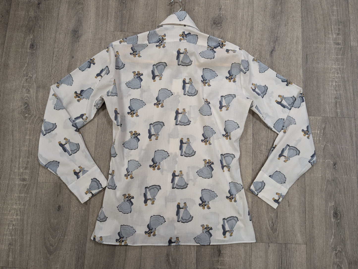 1970s Dickens novelty print dagger collar shirt