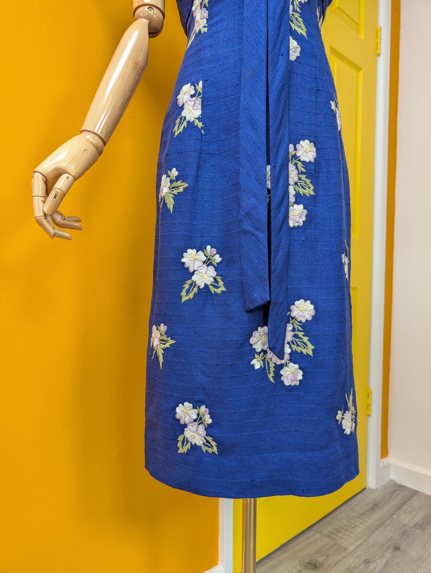 50s/60s Zenith blue embroidered floral dress - S/8/10