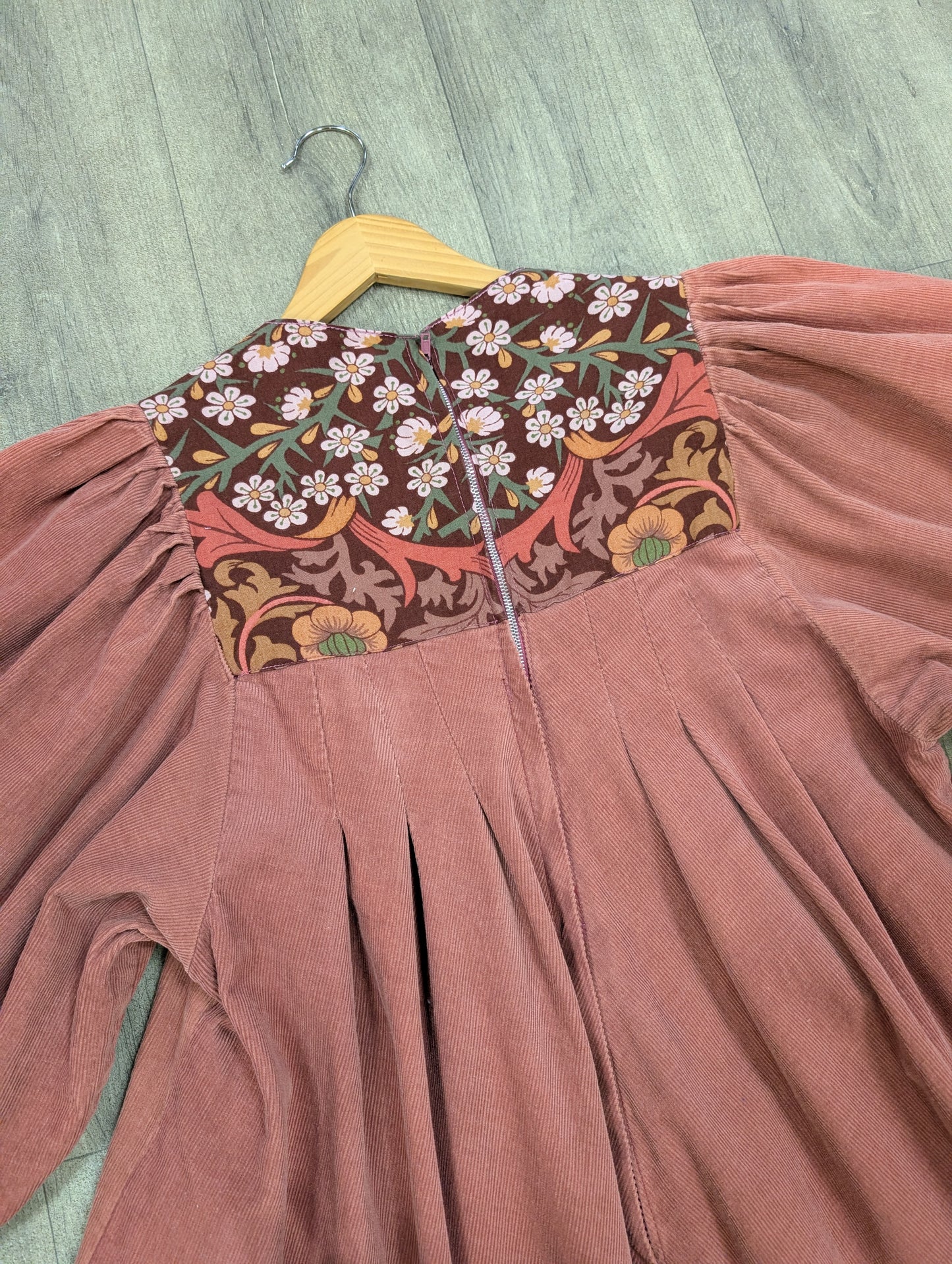 Gorgeous 1970s pink needlecord dress with William Morris fabric - S/8/10