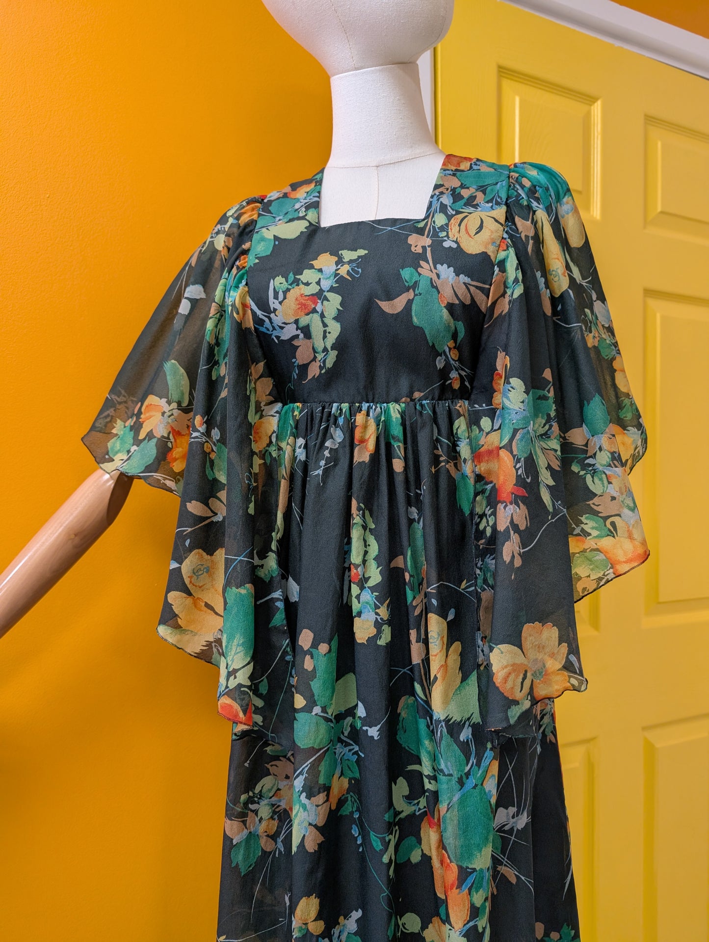 1970s green floral maxi dress - S/8/10