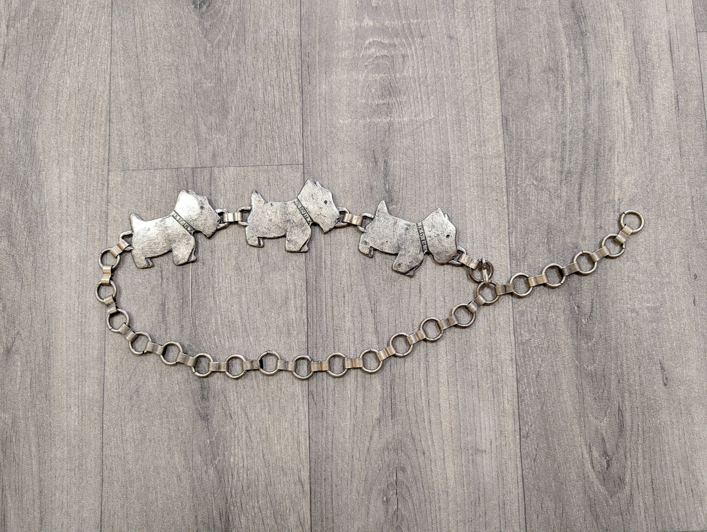Silver metal Scottie dog belt