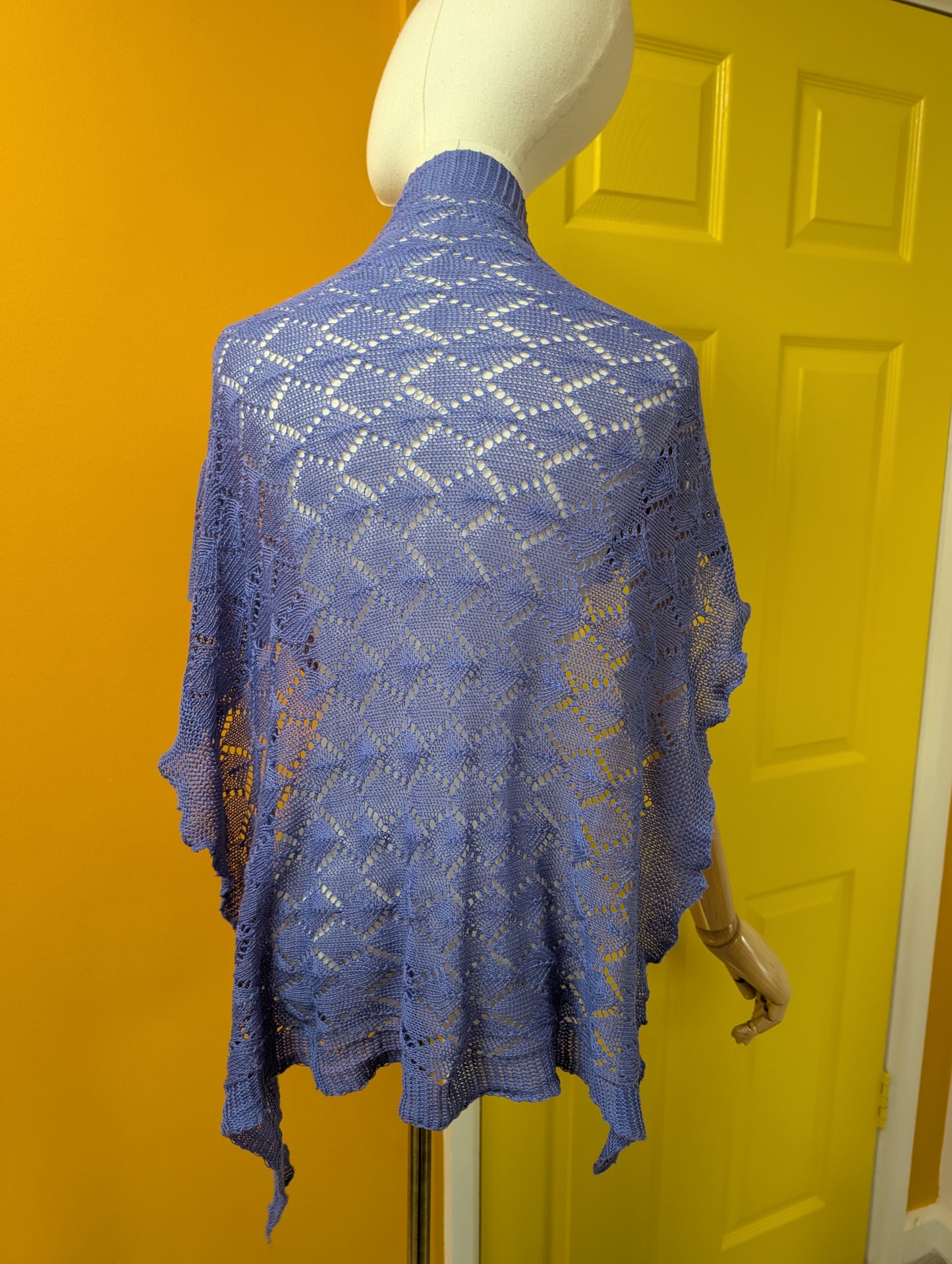 80s/90s Laura Ashley lilac/purple cotton shawl/scarf
