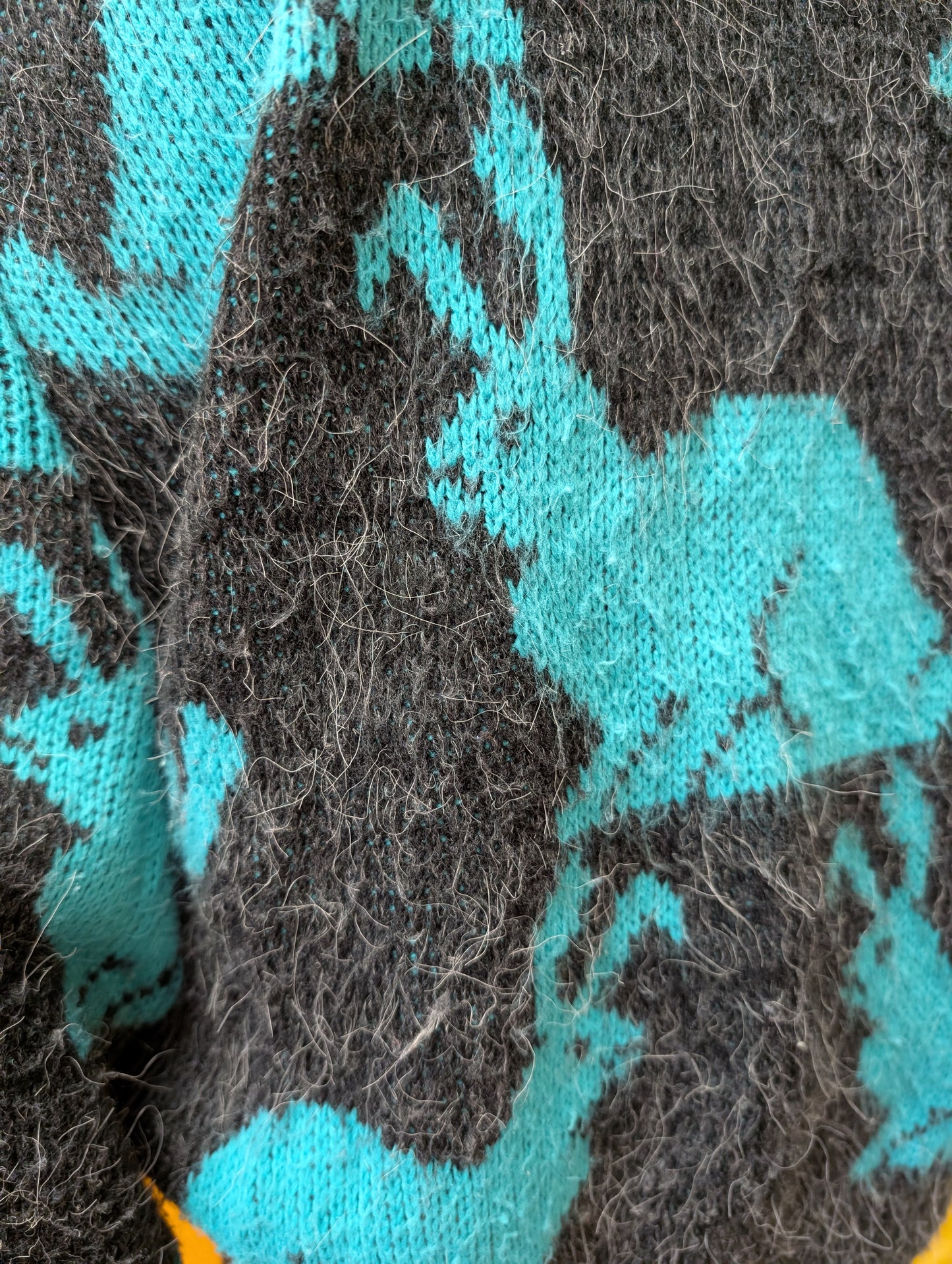 1980s rabbit jumper - S/M