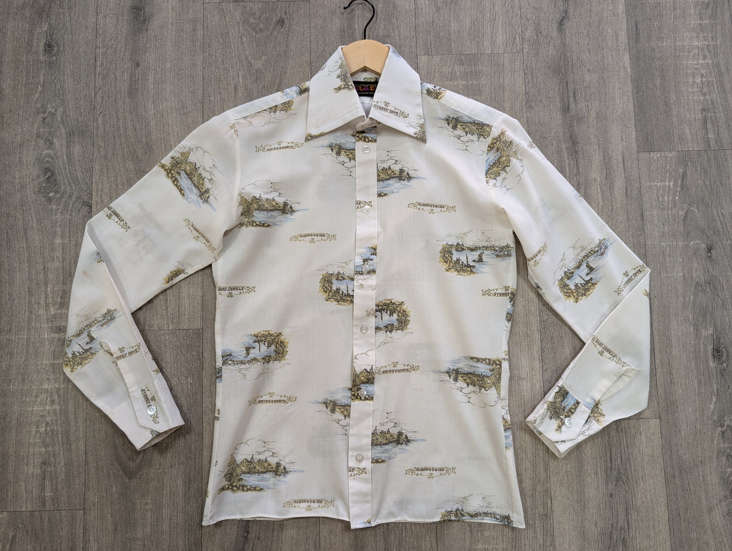 1970s Dickens novelty print dagger collar shirt
