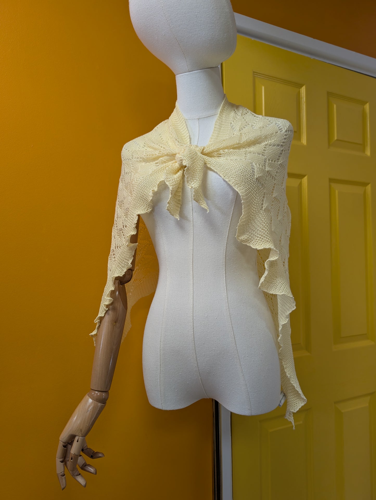 80s/90s Laura Ashley yellow cotton shawl/scarf
