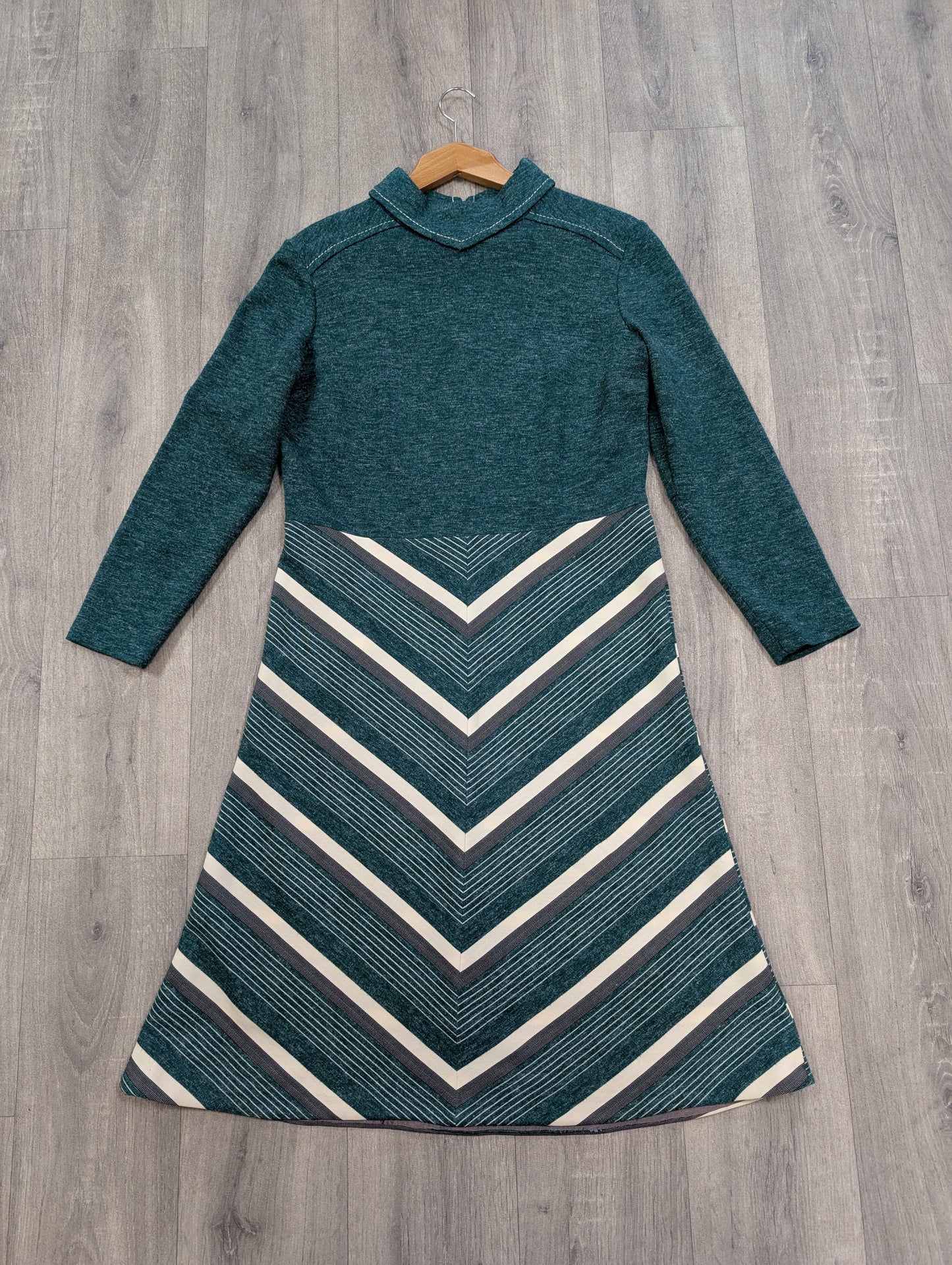 1970s Susan Barry green dress - M/14