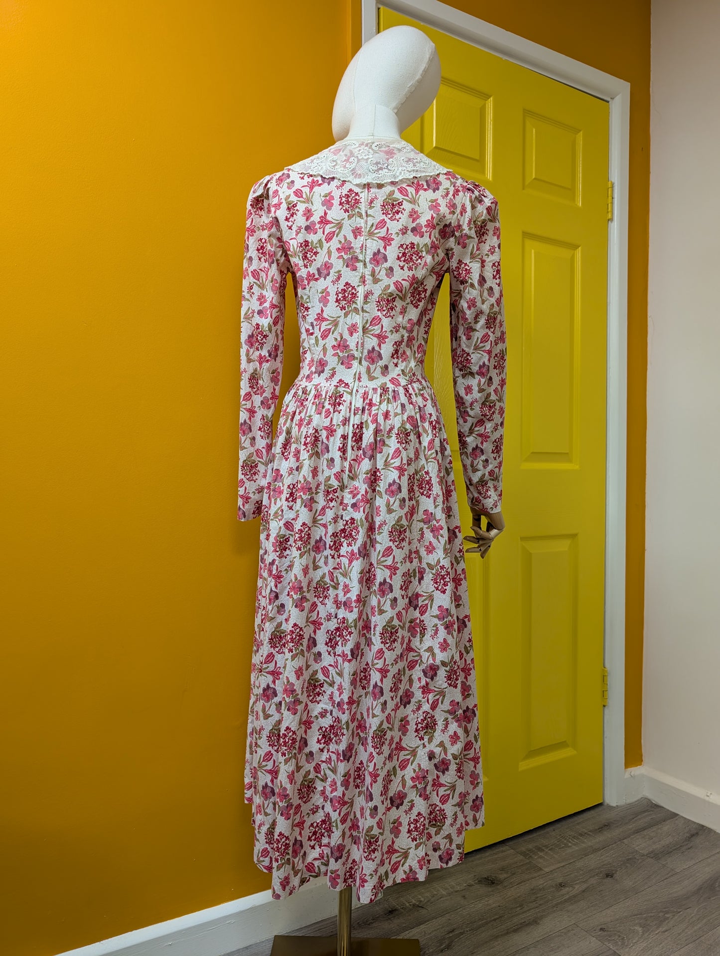 1980s Laura Ashley pink floral lace collar dress