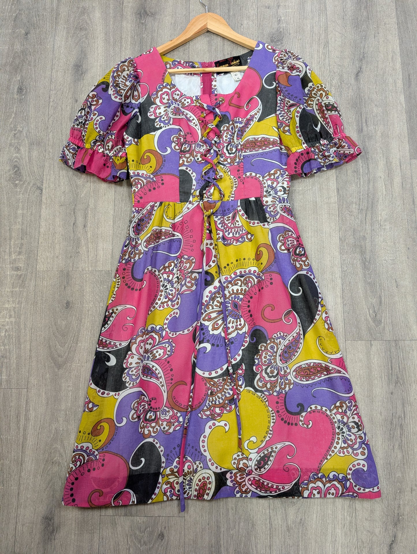60s/70s Swiss Made European Fashions psychedelic dress - S/8/10