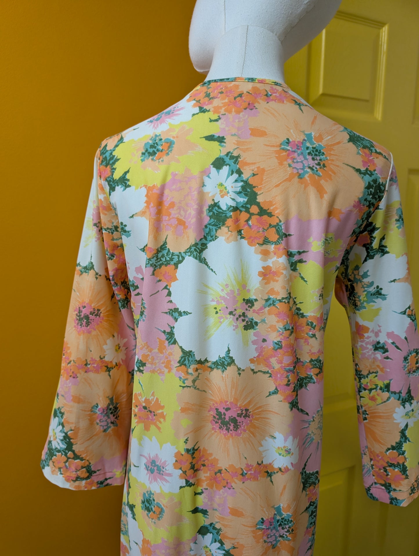 1970s Soiree by Danielle floral lounge dress - S
