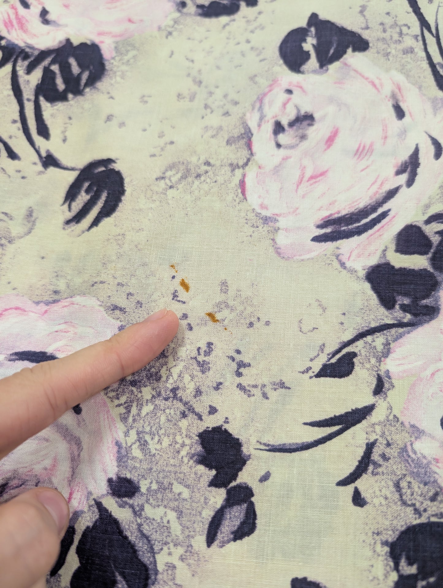 Gorgeous 1950s Venida cotton floral rose full circle skirt - 29"/30" waist
