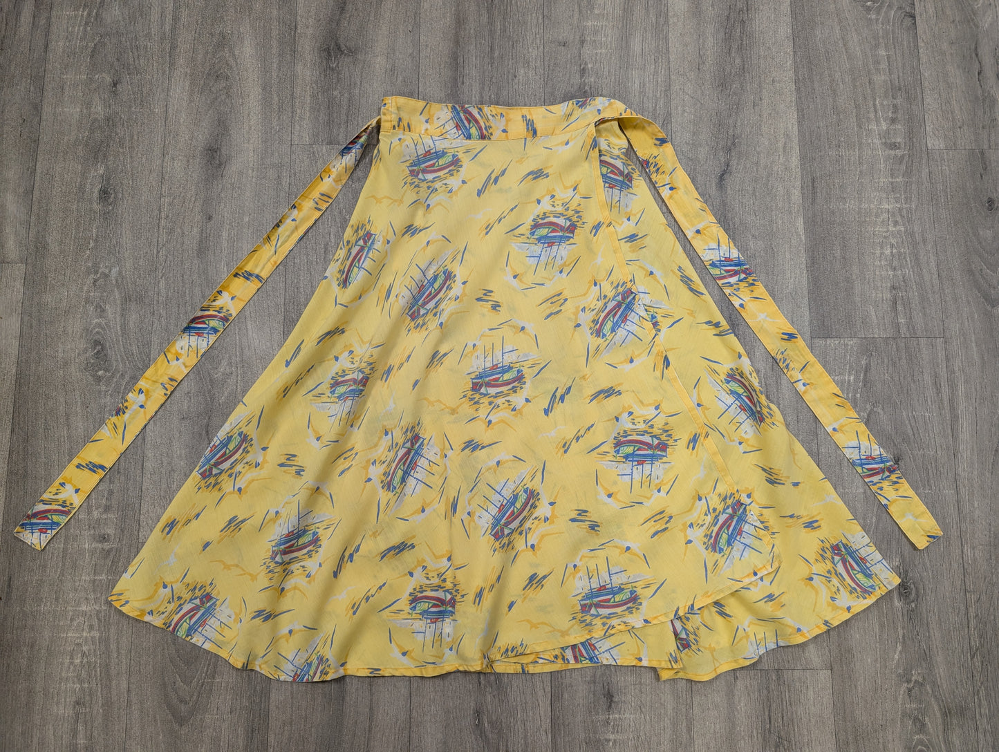 Novelty boat print wrap around yellow skirt - XS/S