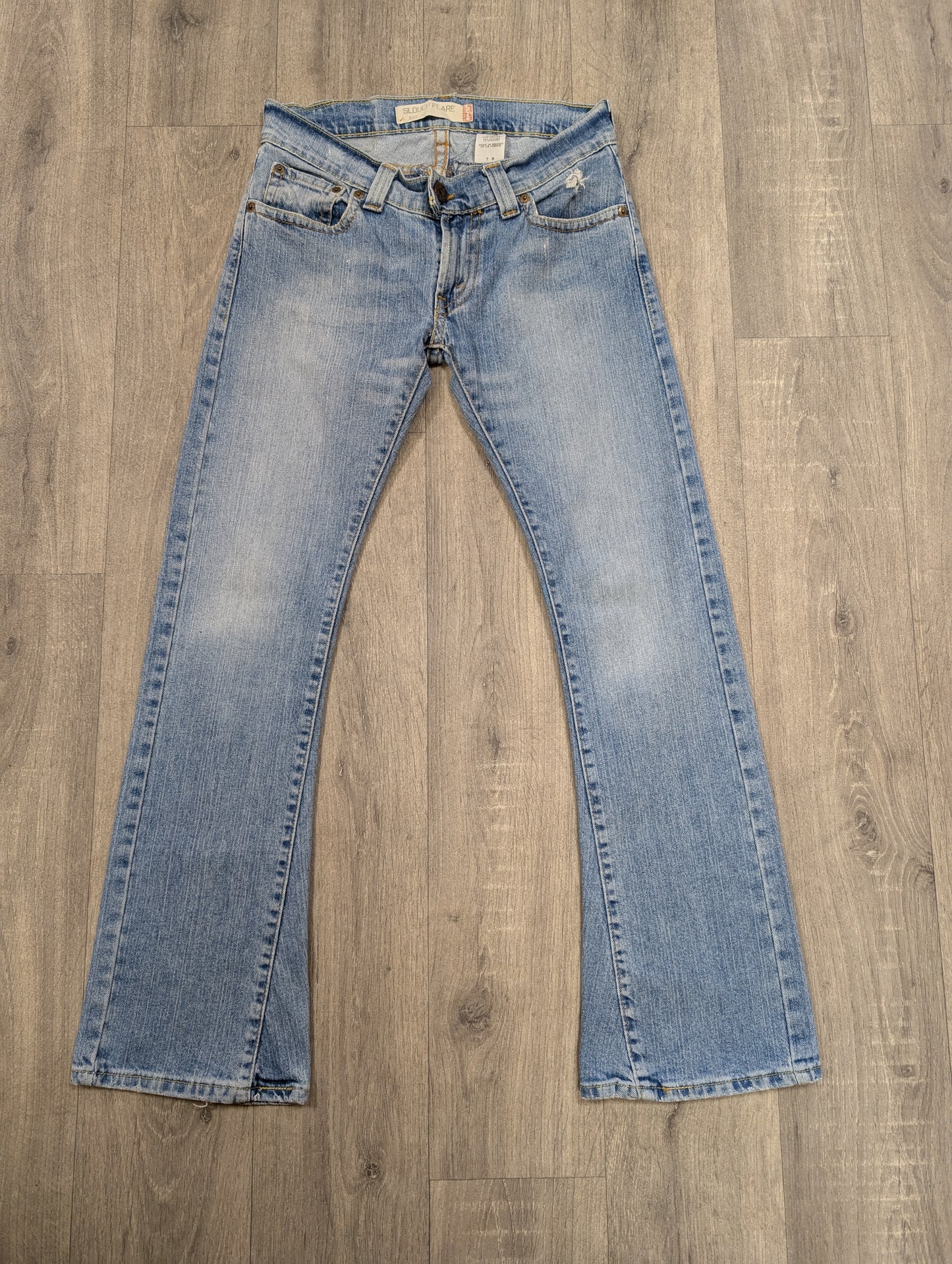 Levi's slouch flare jeans low rise - 31"W 31"L