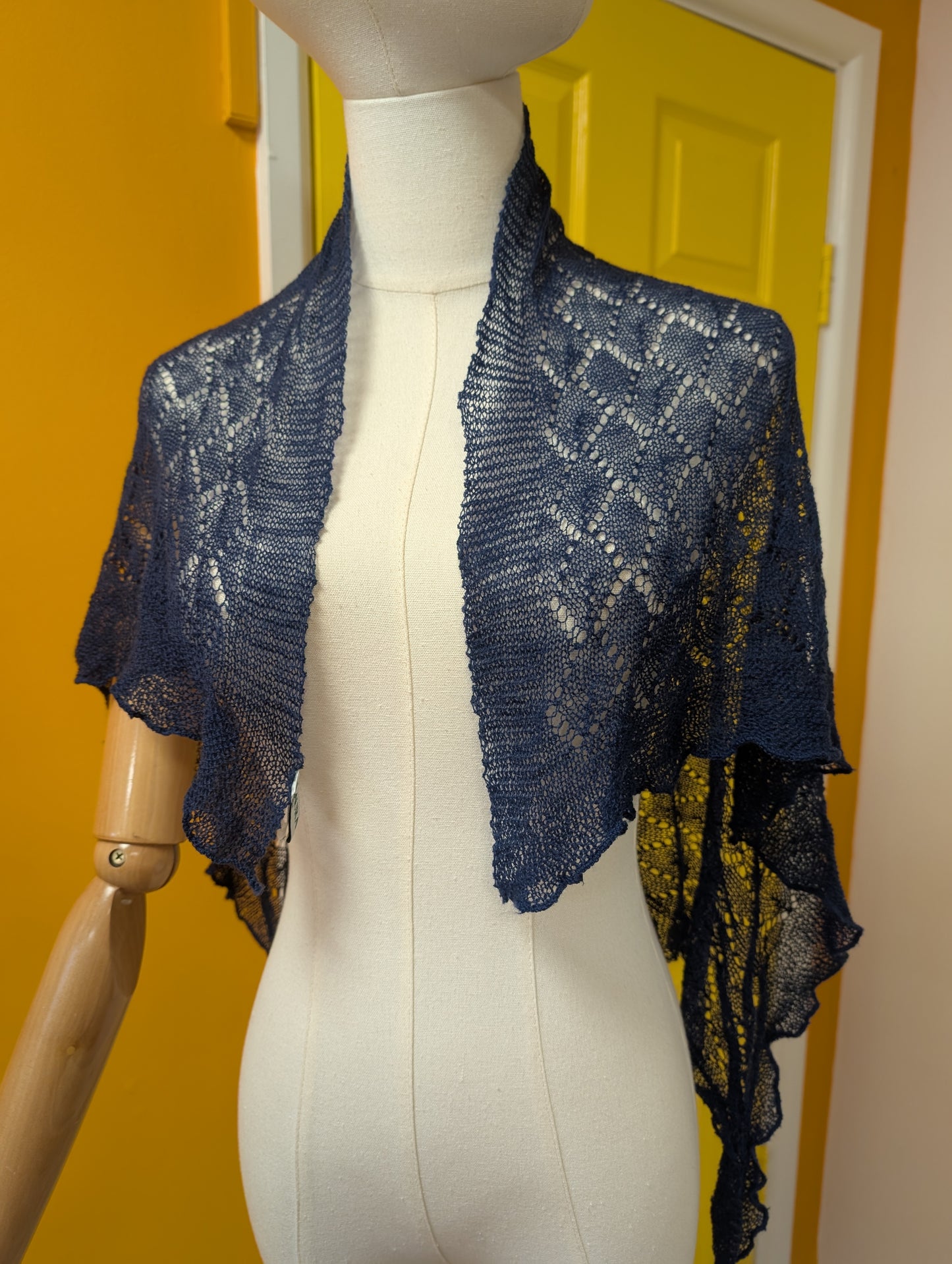80s/90s Laura Ashley navy blue wool shawl/scarf