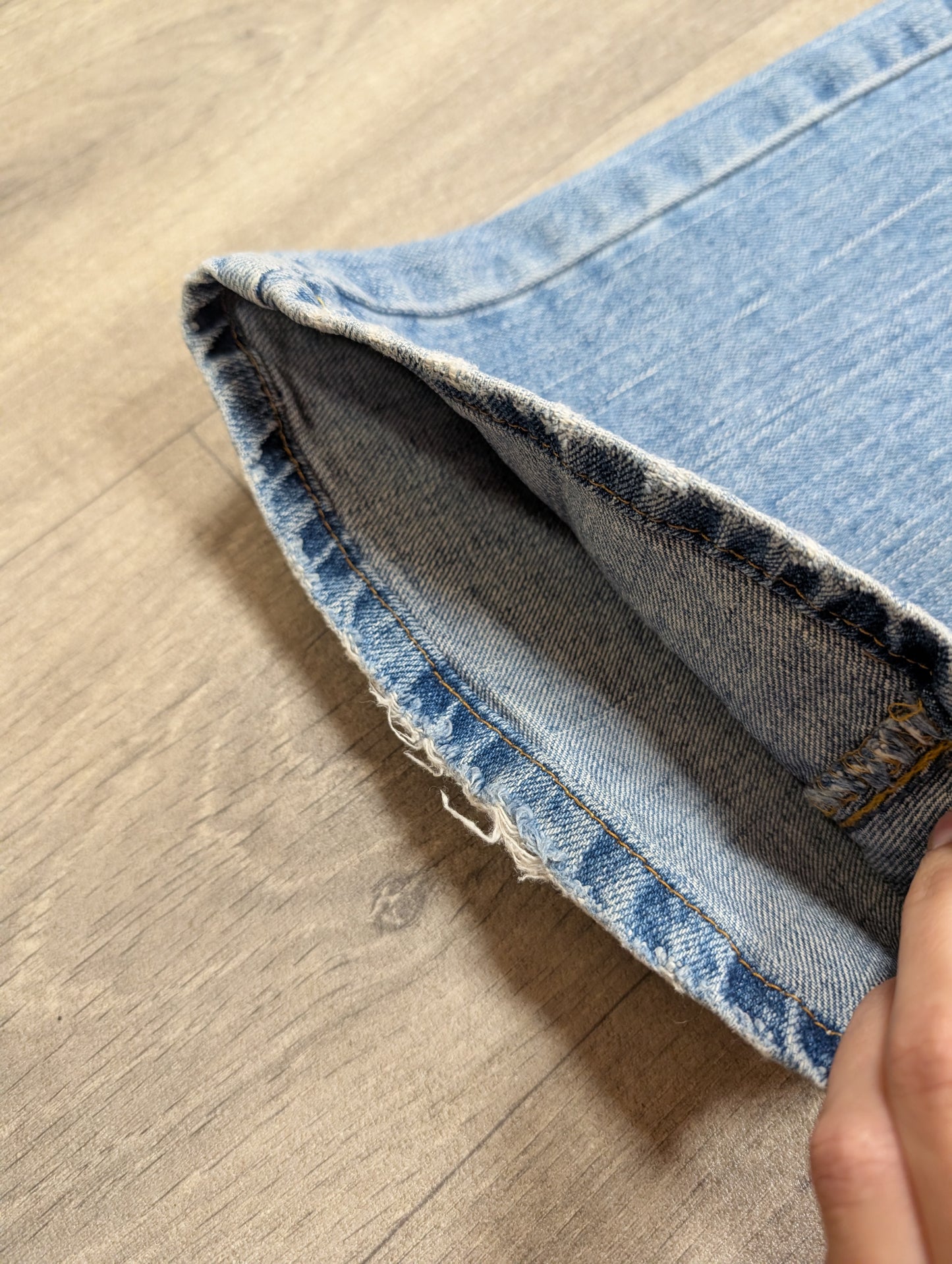 Levi's slouch flare jeans low rise - 31"W 31"L