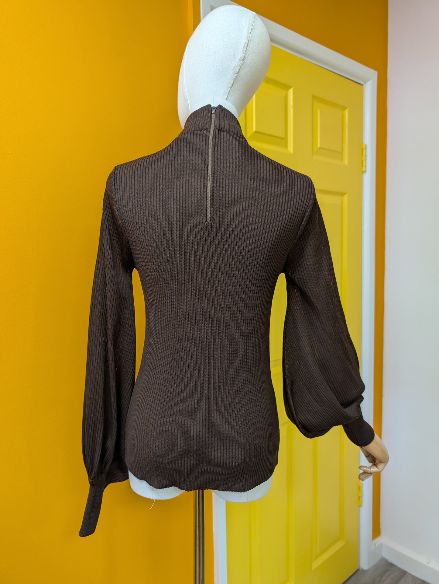 1970s Jersey Masters brown balloon sleeve top - up to M