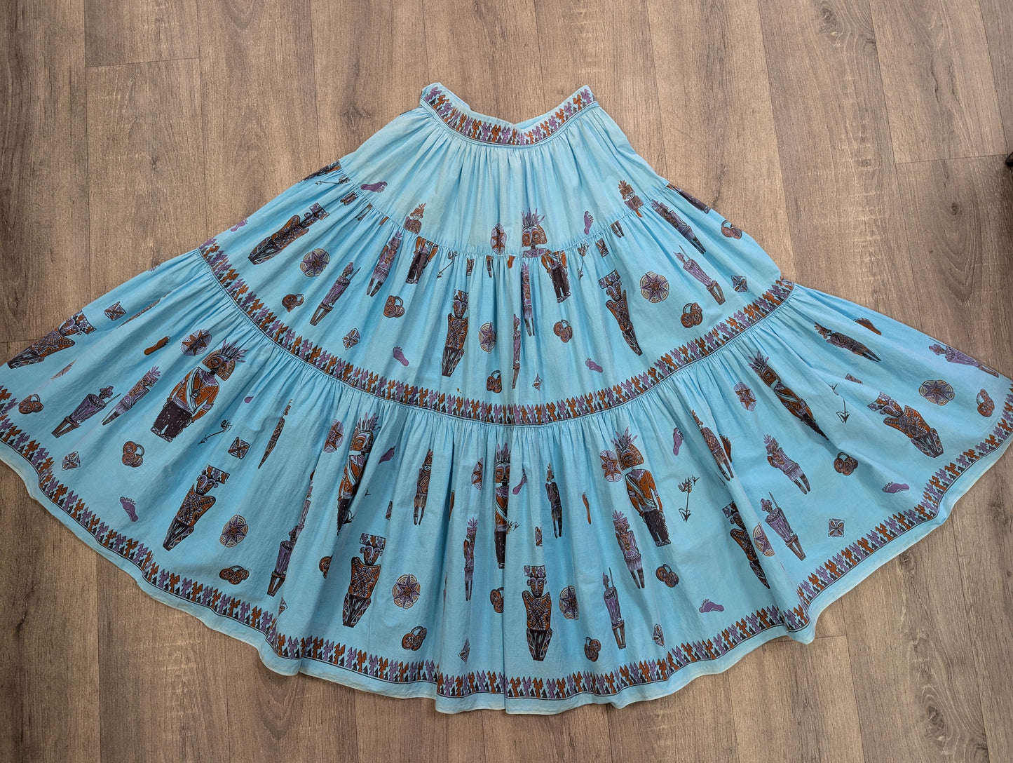 1950s blue cotton tiered novelty tribal print skirt - 23"/24" waist