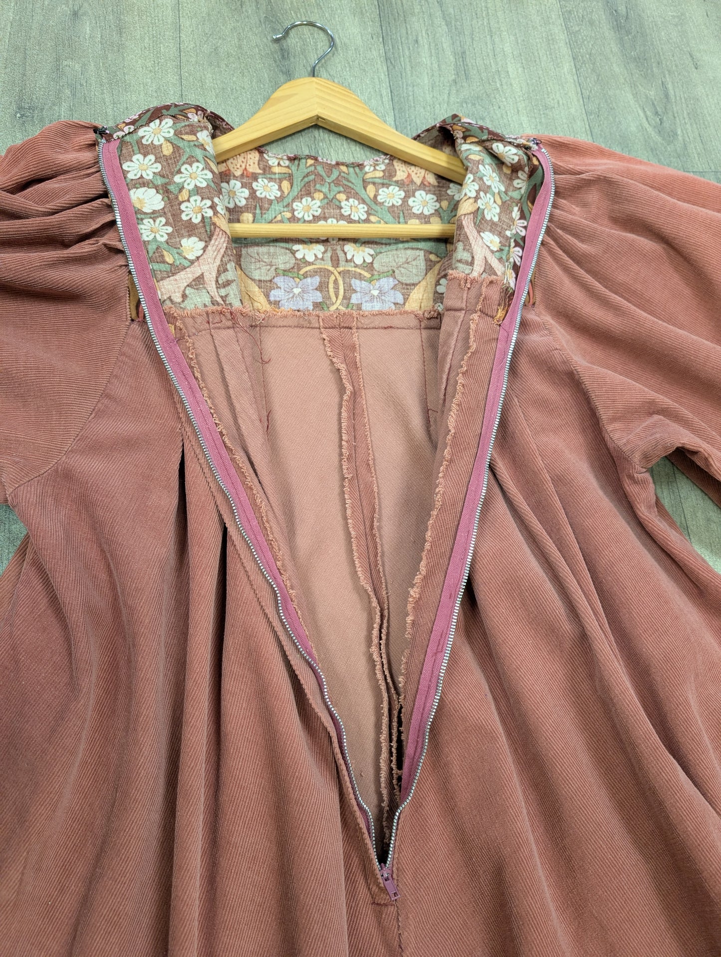 Gorgeous 1970s pink needlecord dress with William Morris fabric - S/8/10