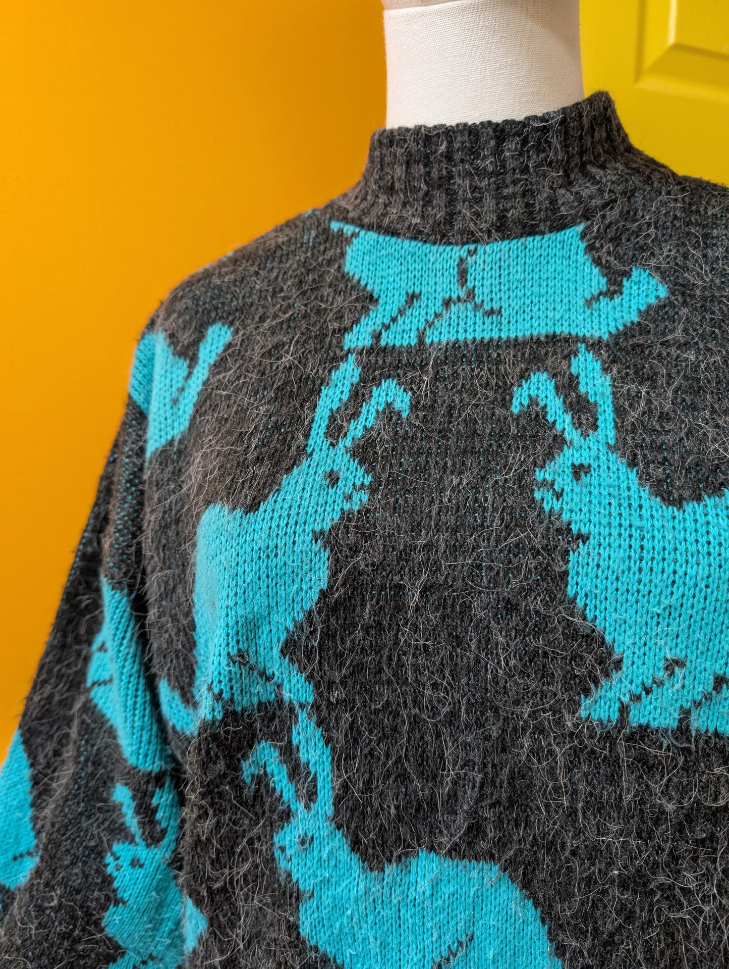 1980s rabbit jumper - S/M