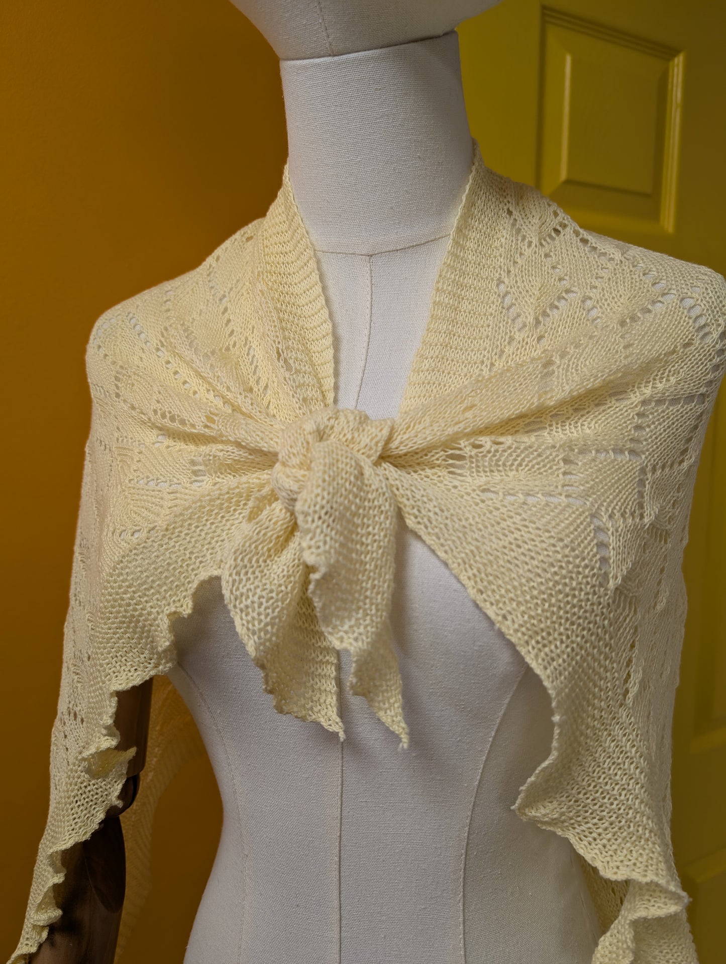80s/90s Laura Ashley yellow cotton shawl/scarf