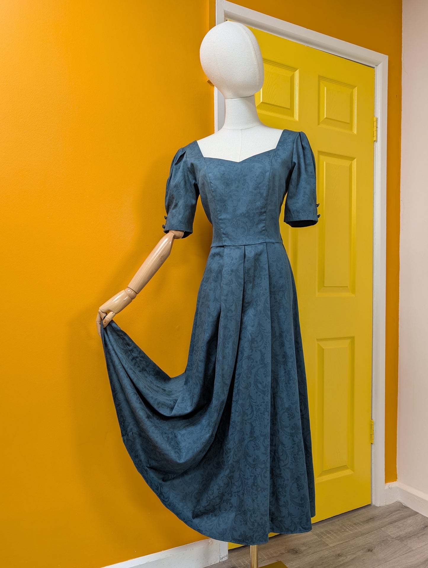 1980s Laura Ashley green dress with back bows - S/8/10