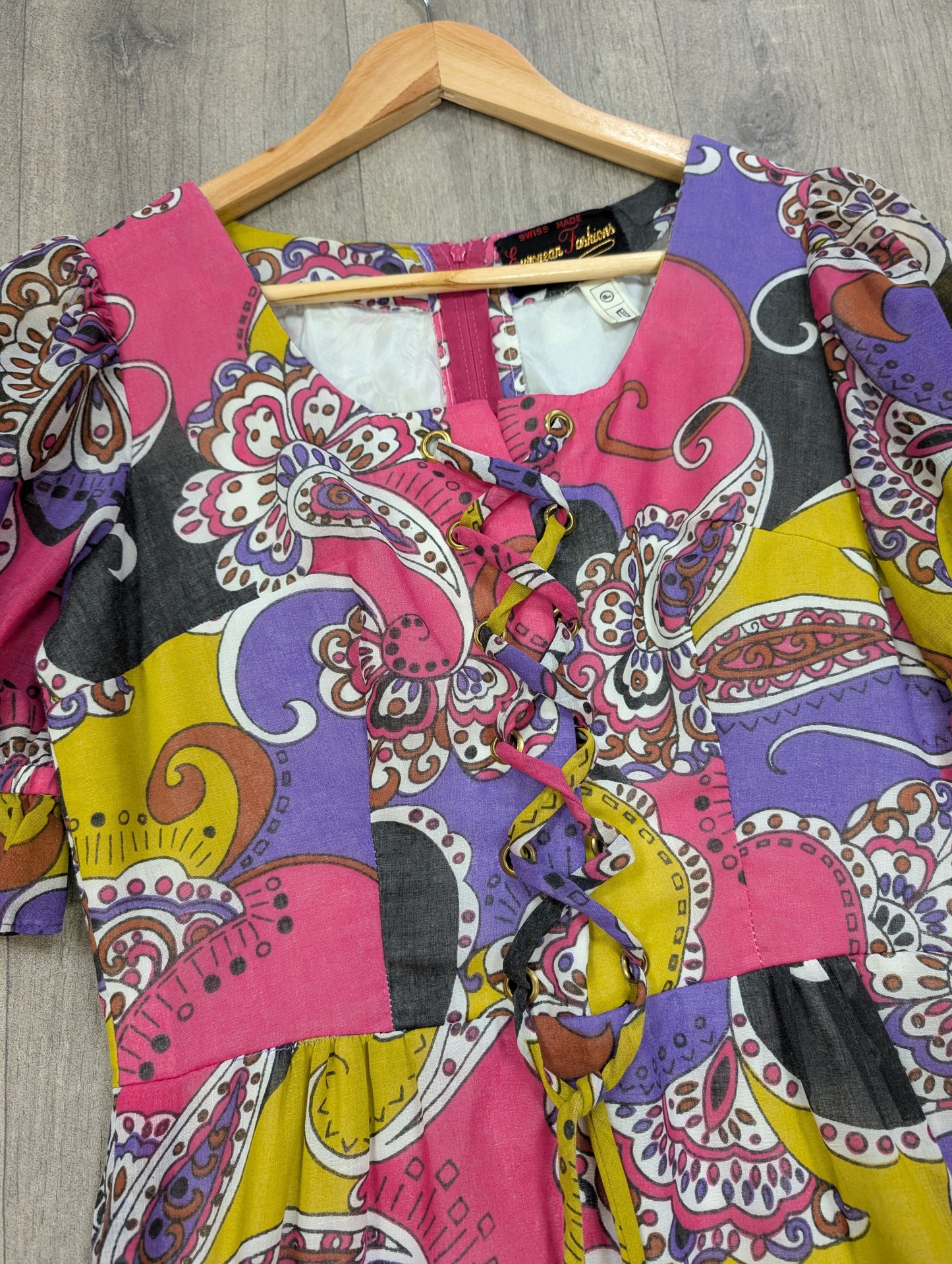 60s/70s Swiss Made European Fashions psychedelic dress - S/8/10