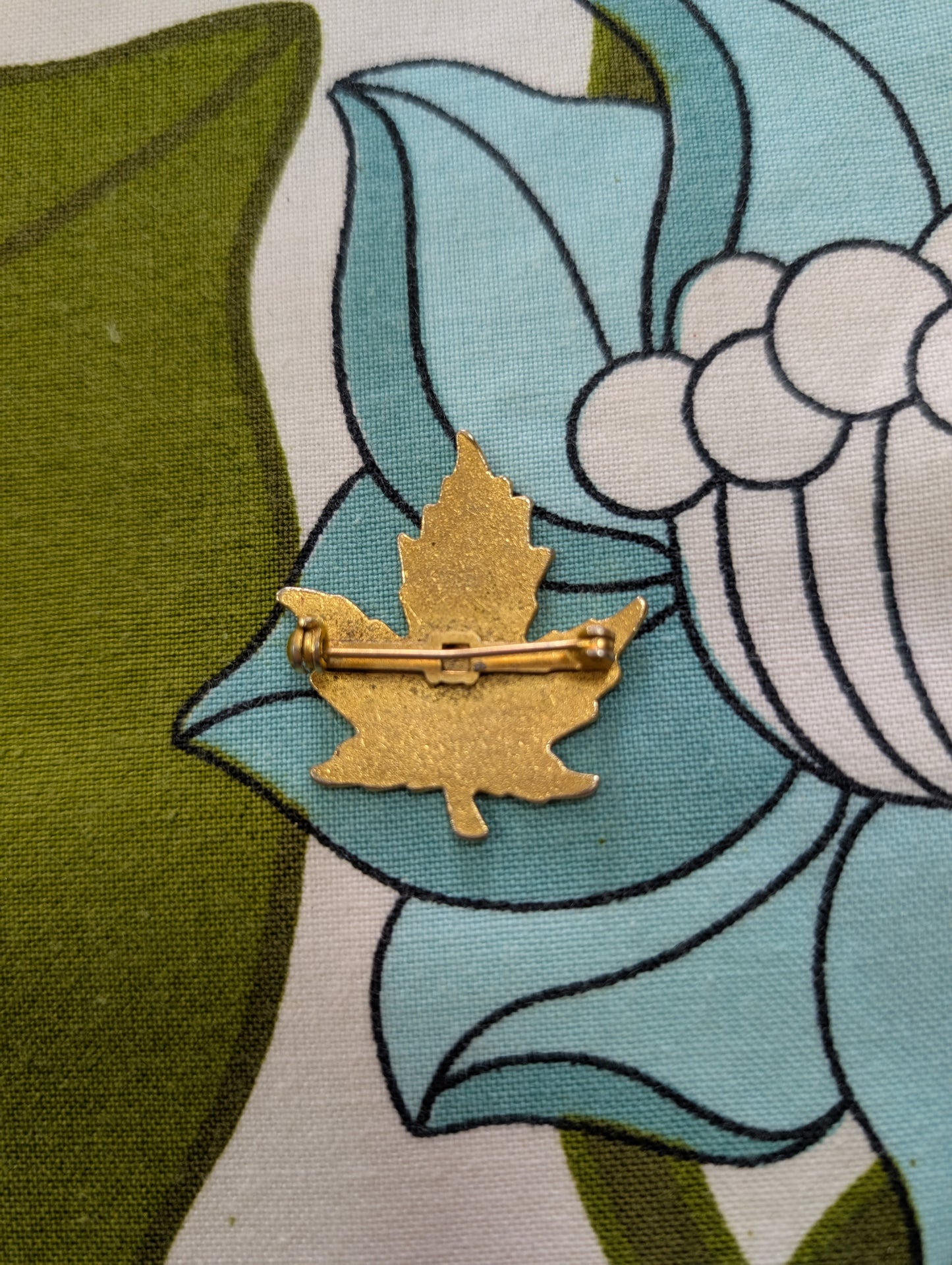 Canadian maple leaf green enamel brooch