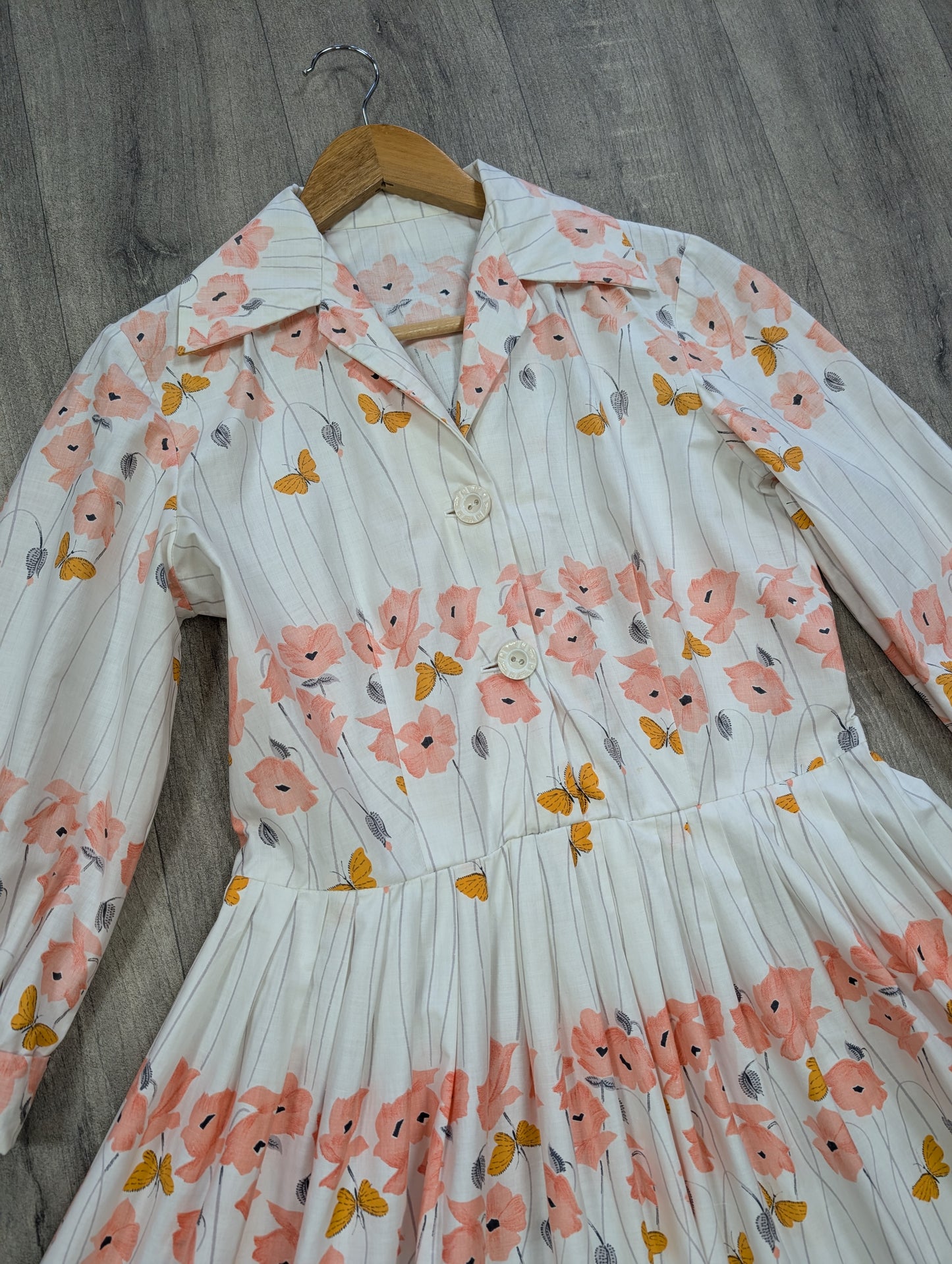 50s/60s floral butterfly print cotton dress - 37"B 29"W