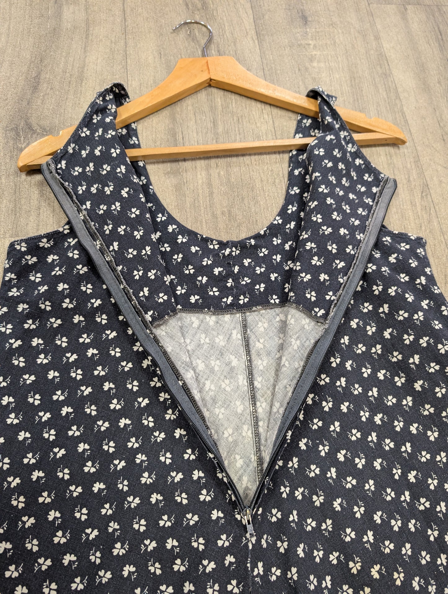 1970s Laura Ashley made in Wales clover print cotton dress - S/8/10