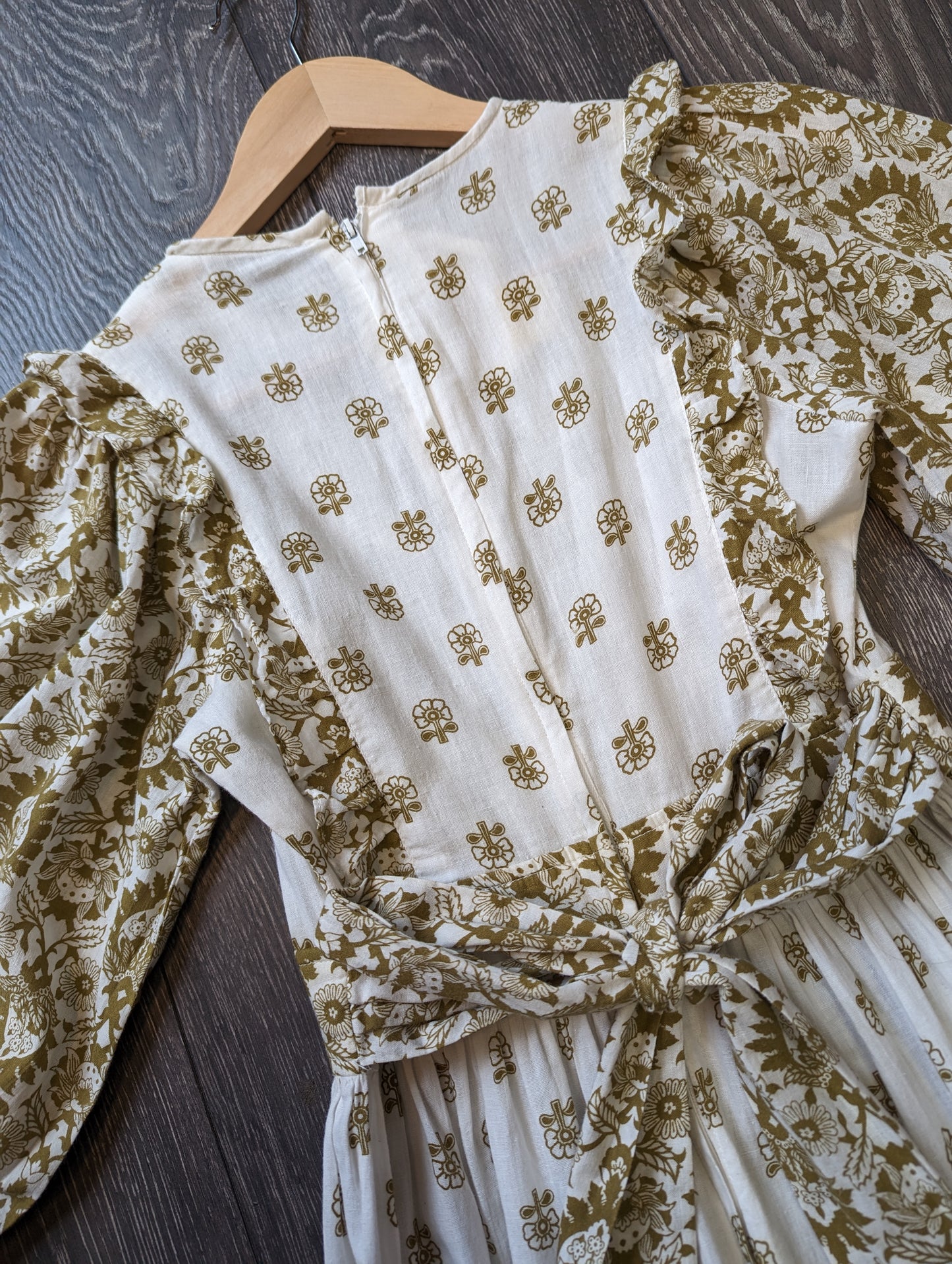Gorgeous 1970s Earlybird maxi dress - Size 6/8