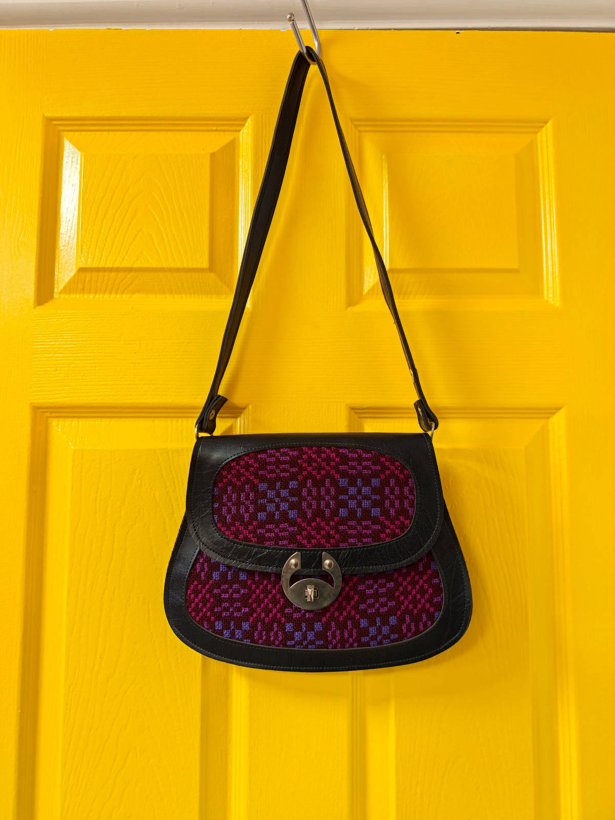 Welsh tapestry wool waistcoat & matching bag - L