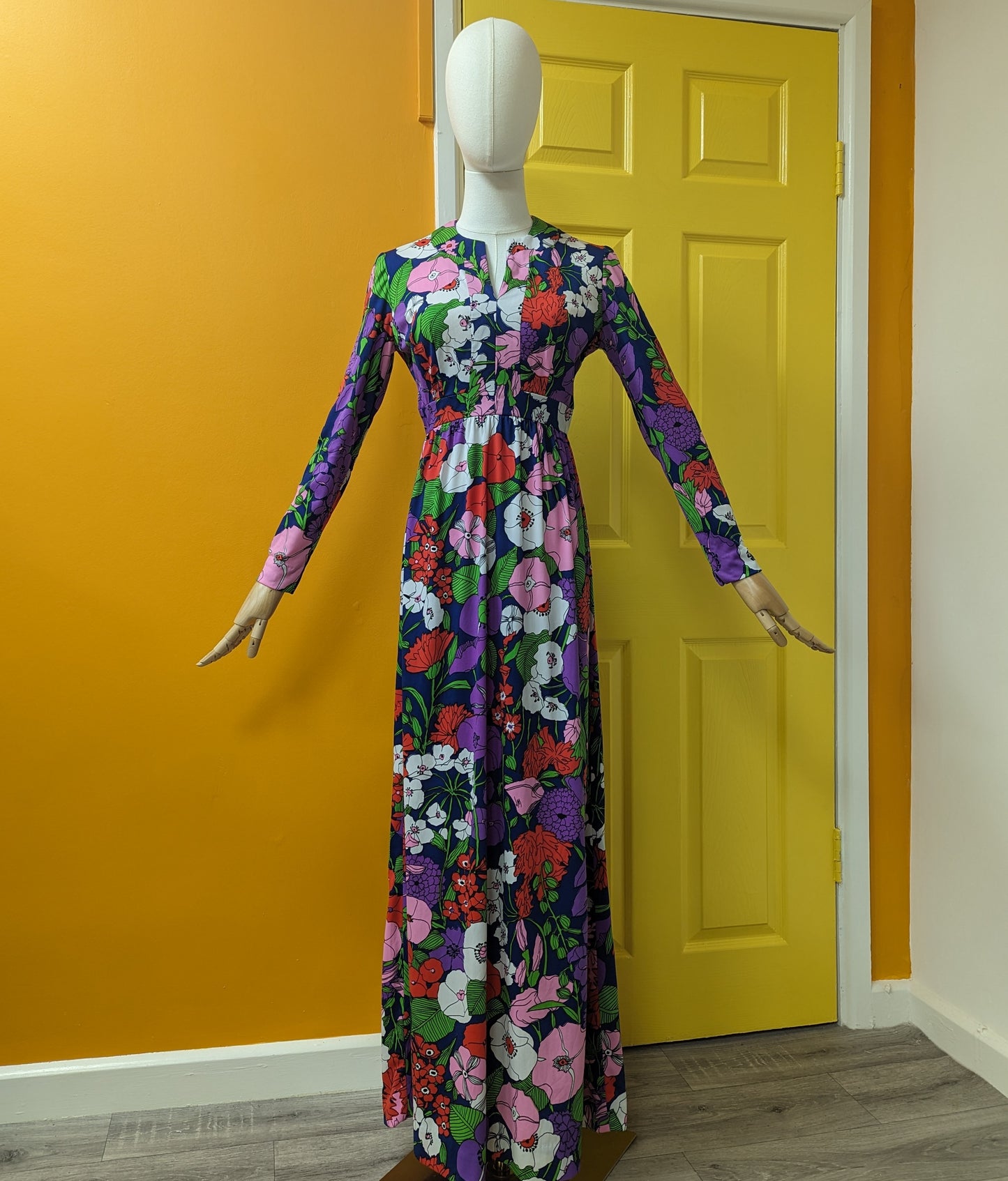 60s/70s Bloomingdale's floral maxi dress - Size 8