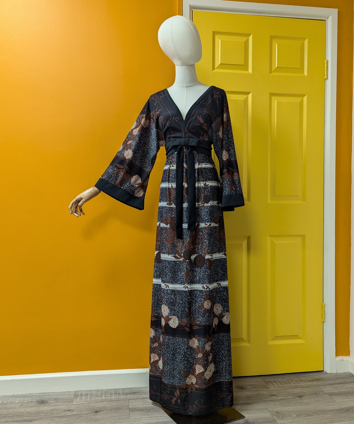 Beautiful 1970s Jean Allen maxi dress - Size 6/8