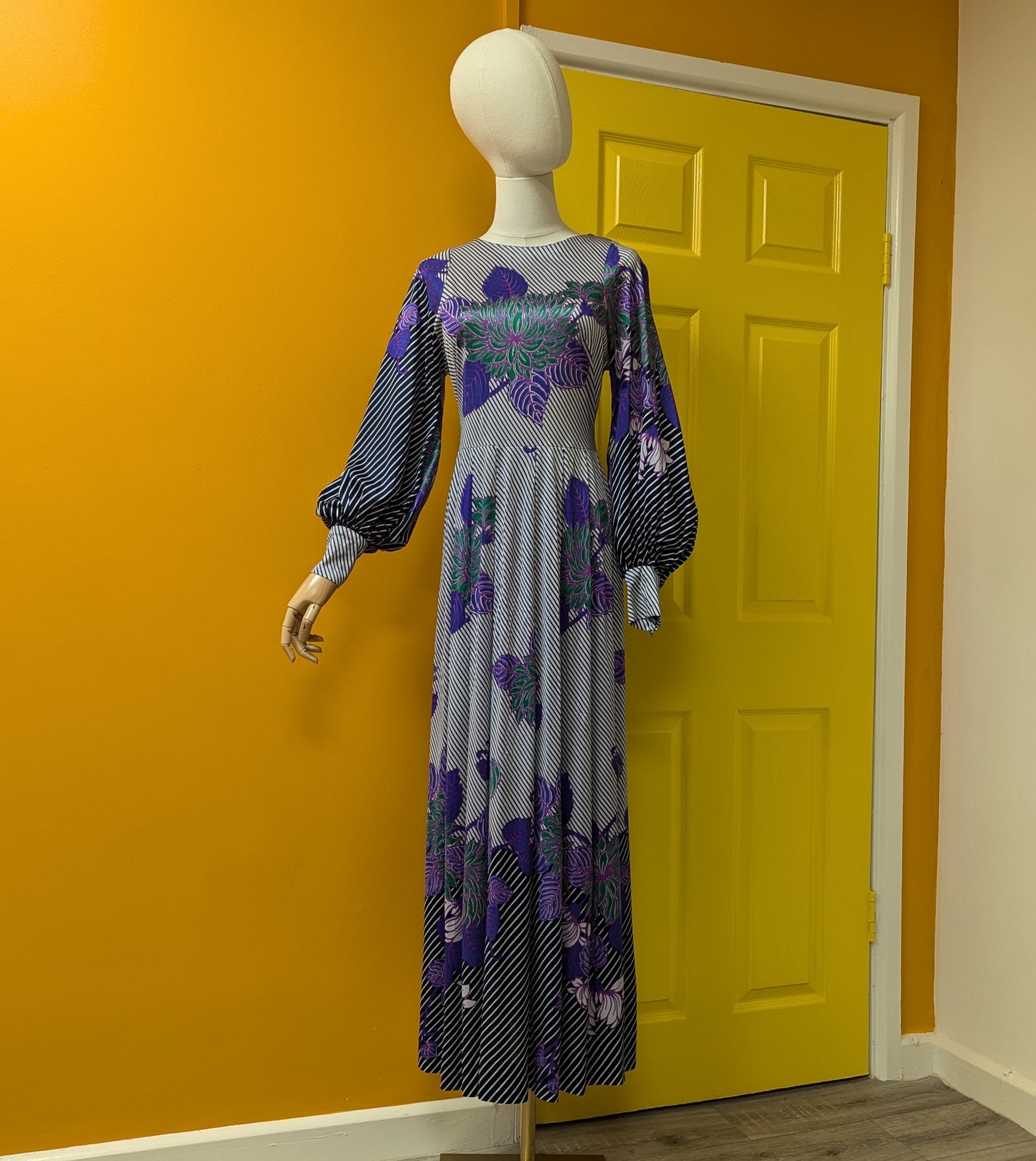 Gorgeous 1970s Berkertex Mayfair maxi dress - Size 8