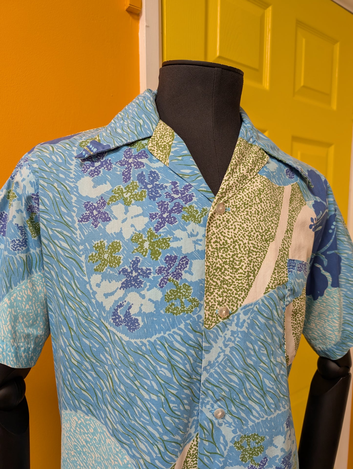 60s/70s Hukilau Fashion Hawaiian shirt