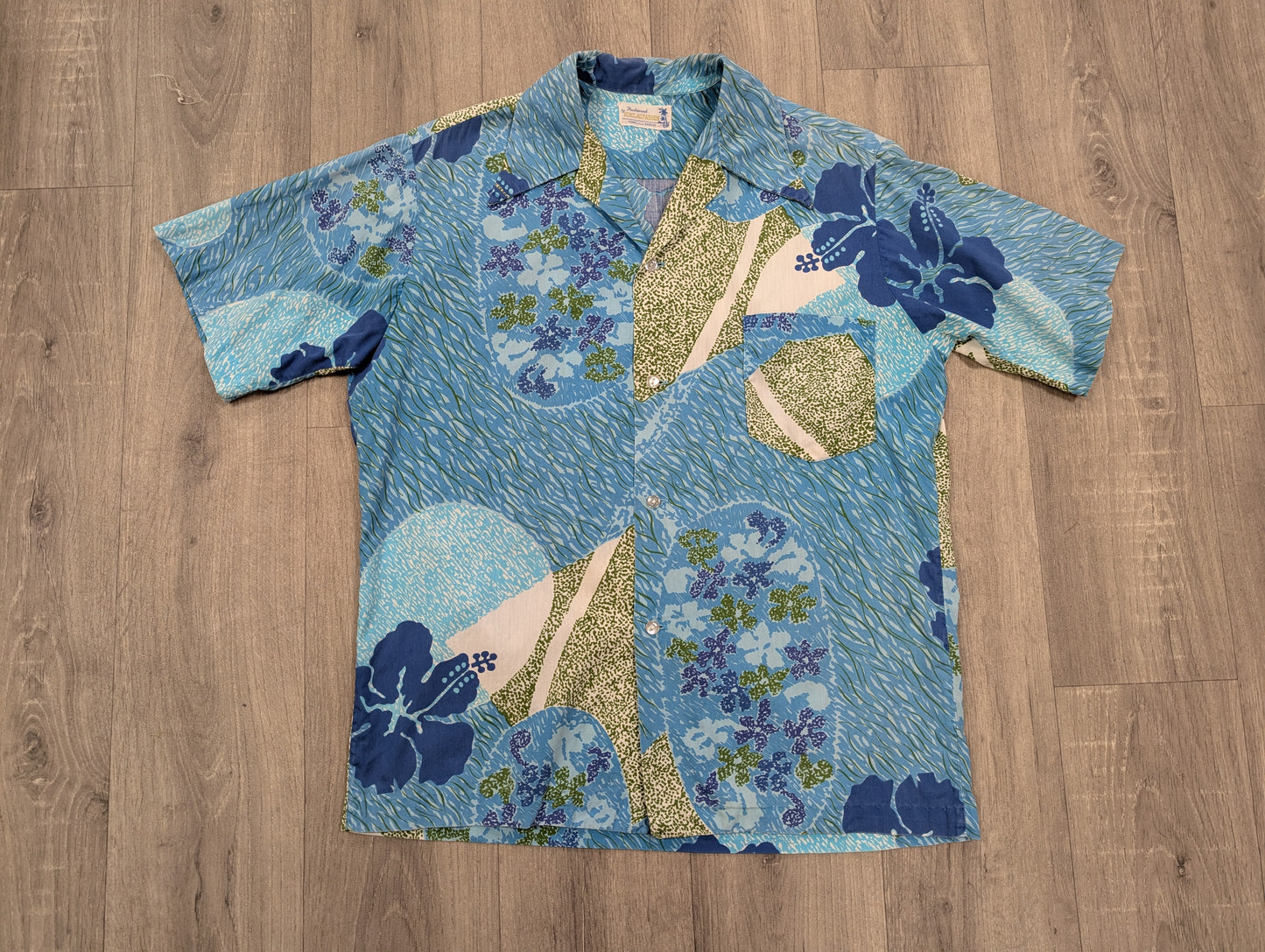 60s/70s Hukilau Fashion Hawaiian shirt