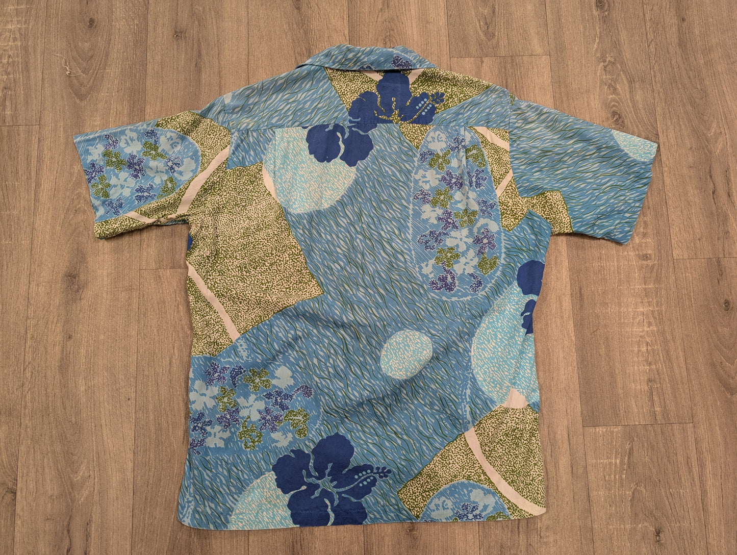 60s/70s Hukilau Fashion Hawaiian shirt