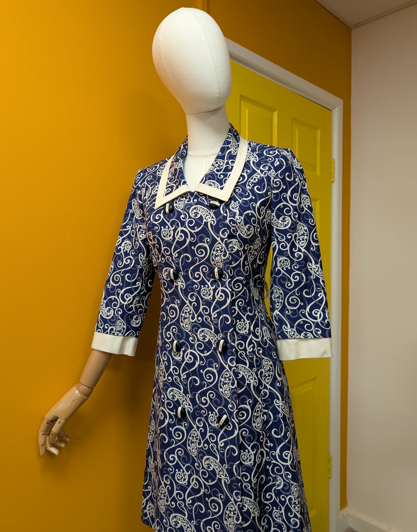 Gorgeous 1960s blue/white coat - XXS/XS