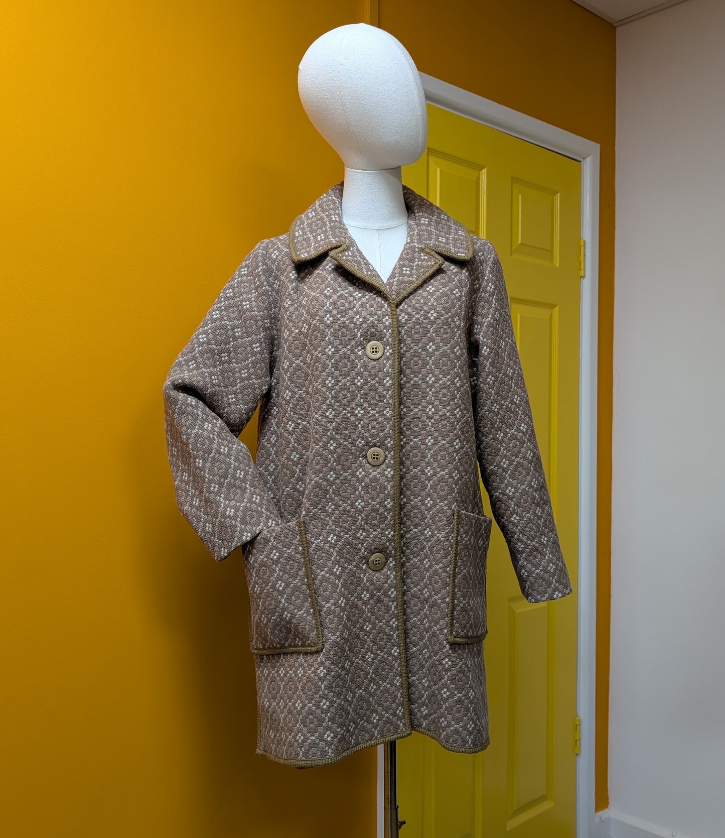 Corgi Welsh tapestry wool coat - M/L