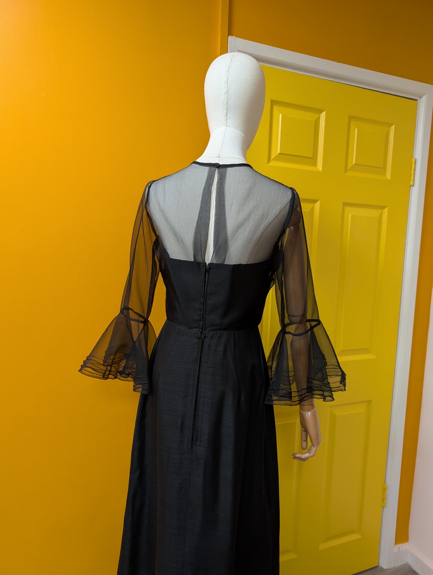 Gorgeous 1960s Jean Varon black maxi dress - Size 8