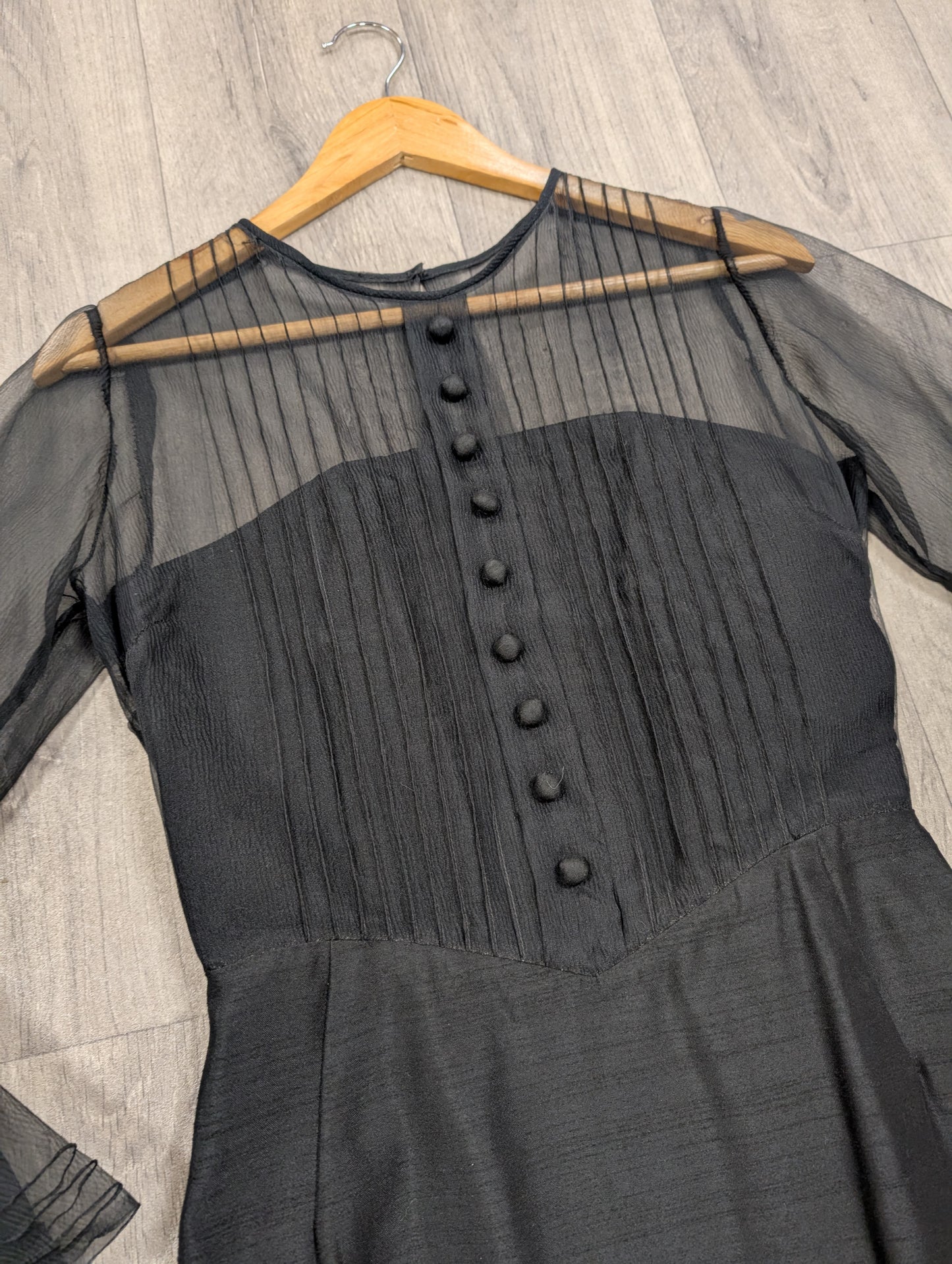 Gorgeous 1960s Jean Varon black maxi dress - Size 8