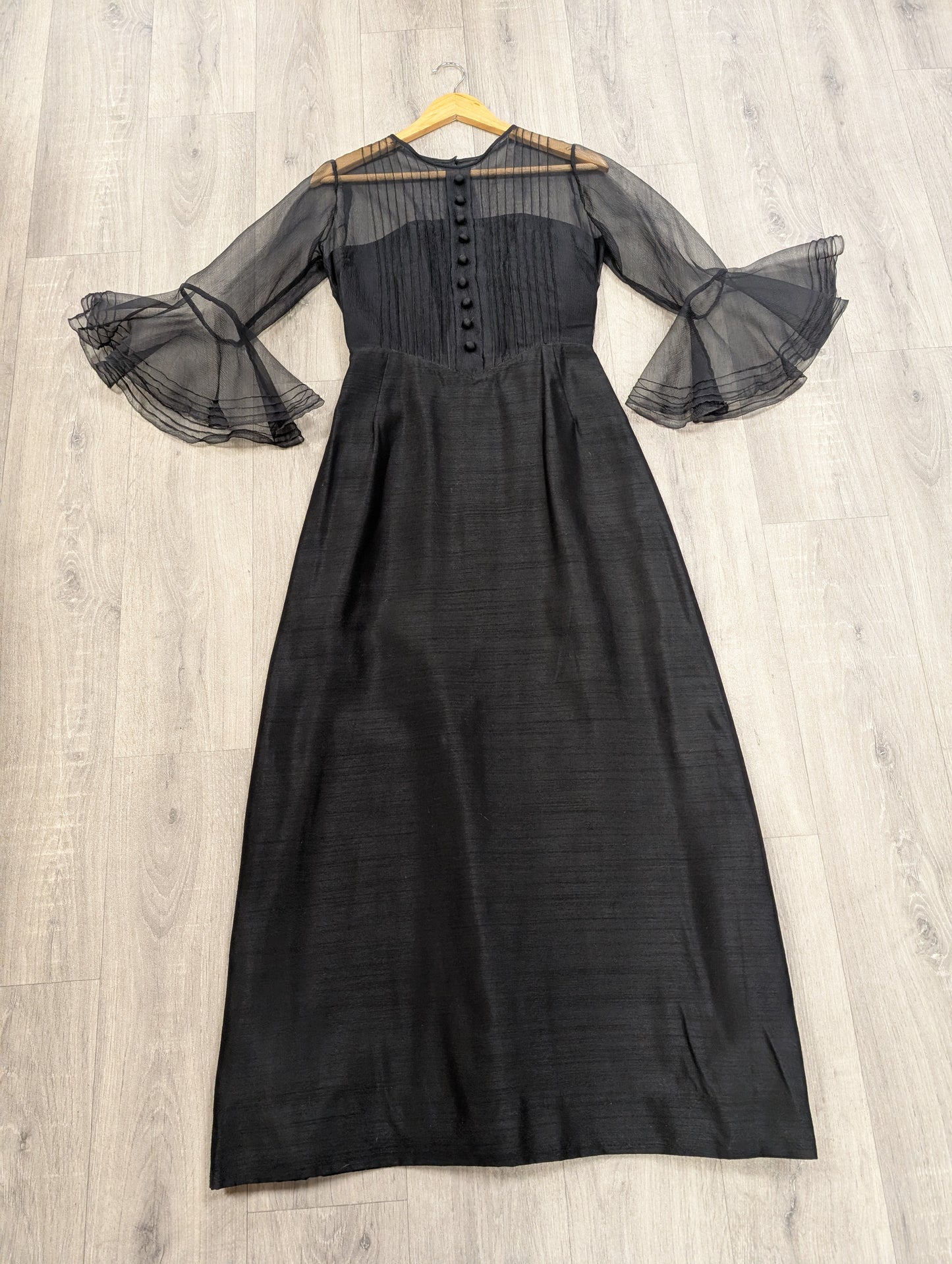 Gorgeous 1960s Jean Varon black maxi dress - Size 8